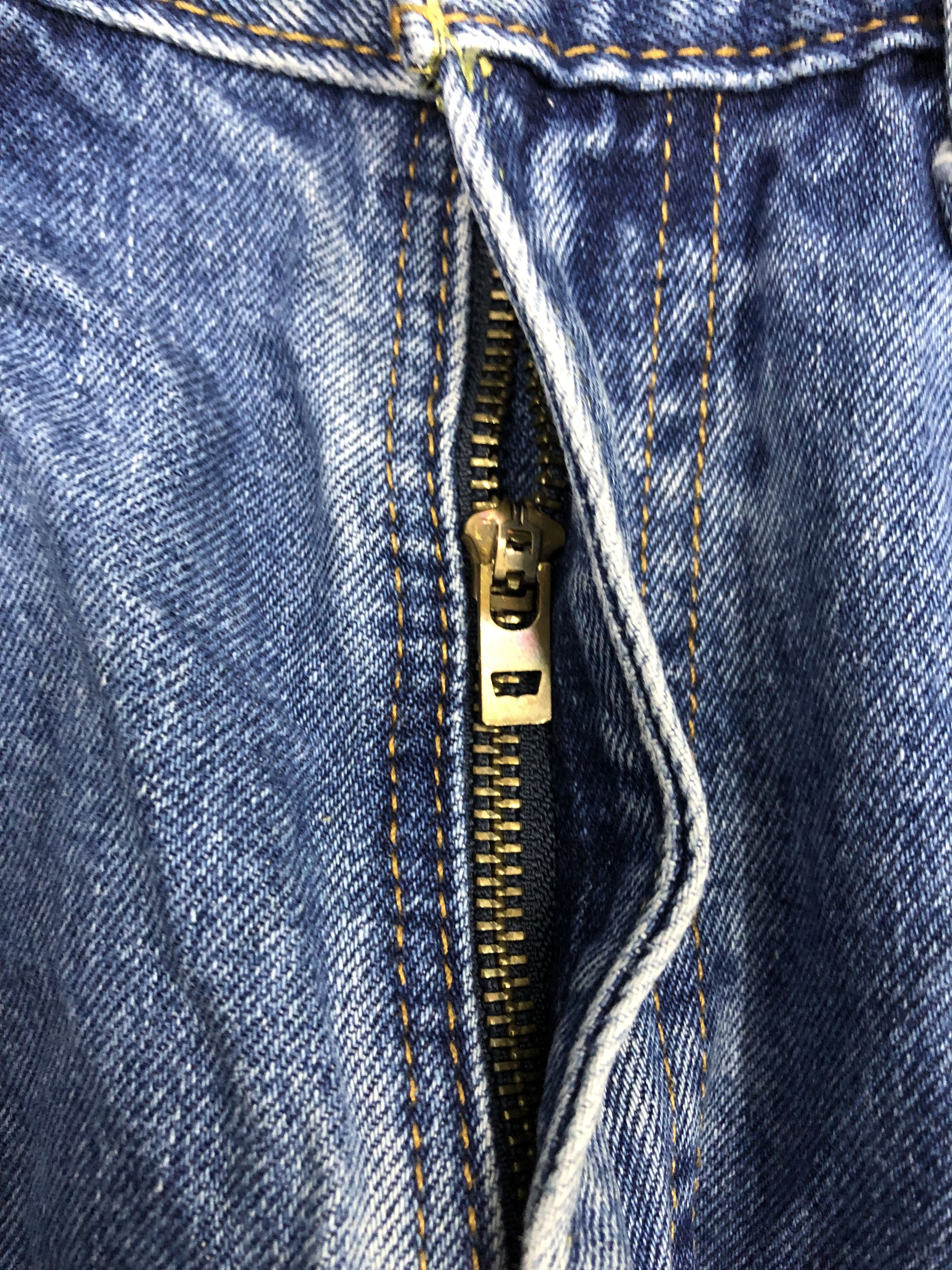 Levi's Vintage Levis 505 Light Wash Jeans DP1204 Size US 36 / EU 52 - 9 Thumbnail
