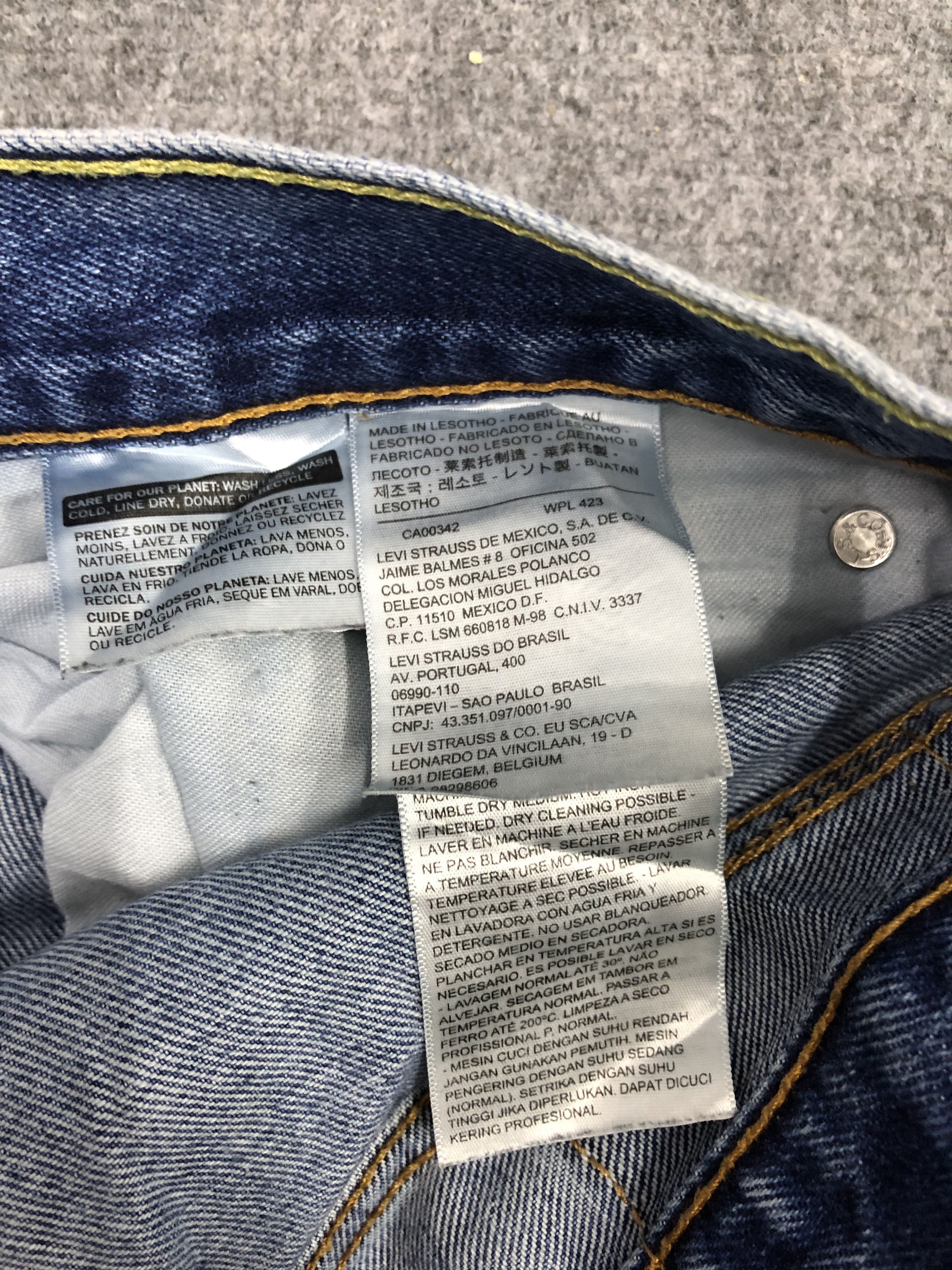 Levi's Vintage Levis 505 Light Wash Jeans DP1204 Size US 36 / EU 52 - 11 Thumbnail