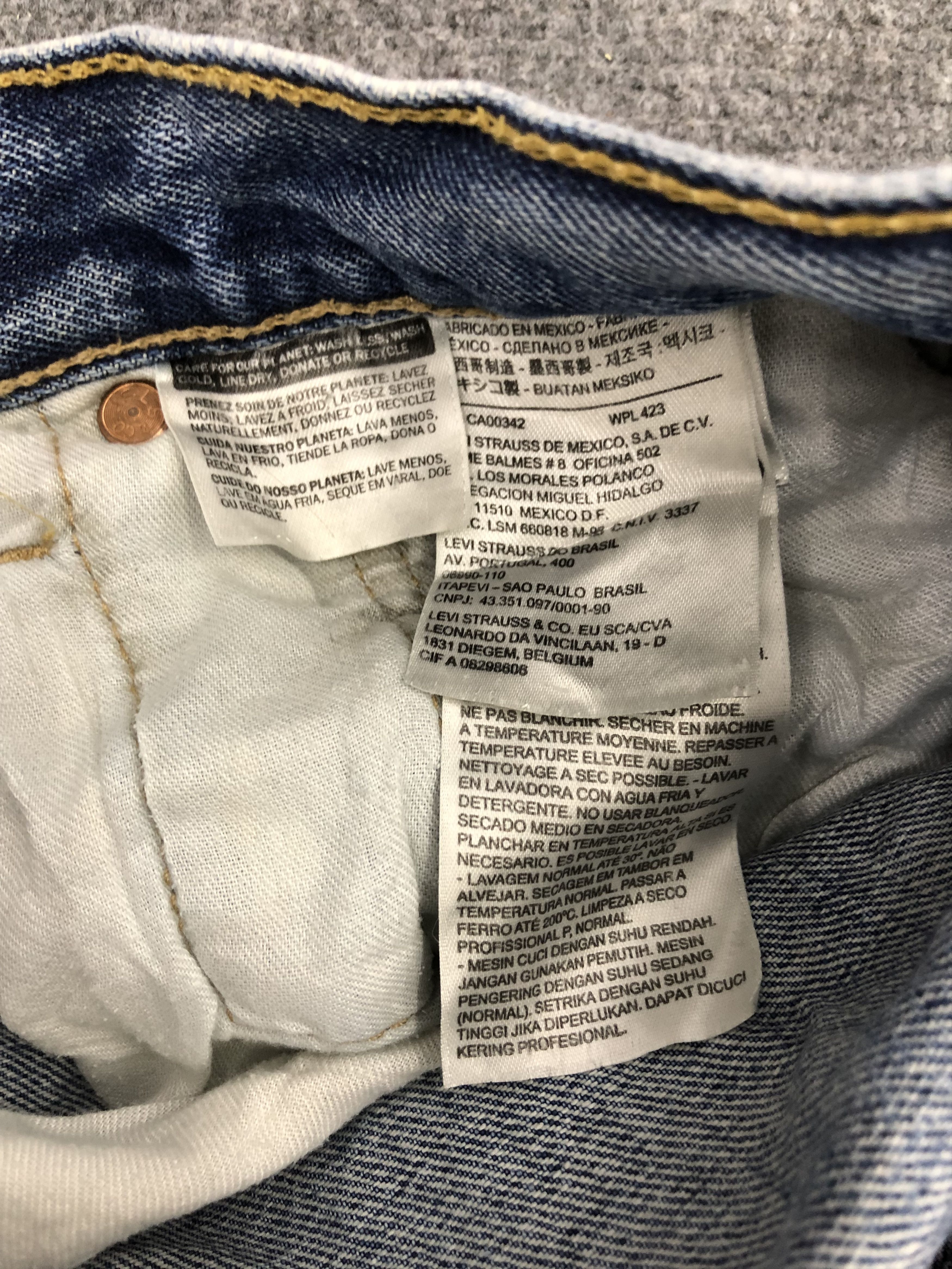 Levi's Vintage Levis 501 Light Wash Jeans DP1192 Size US 32 / EU 48 - 6 Thumbnail