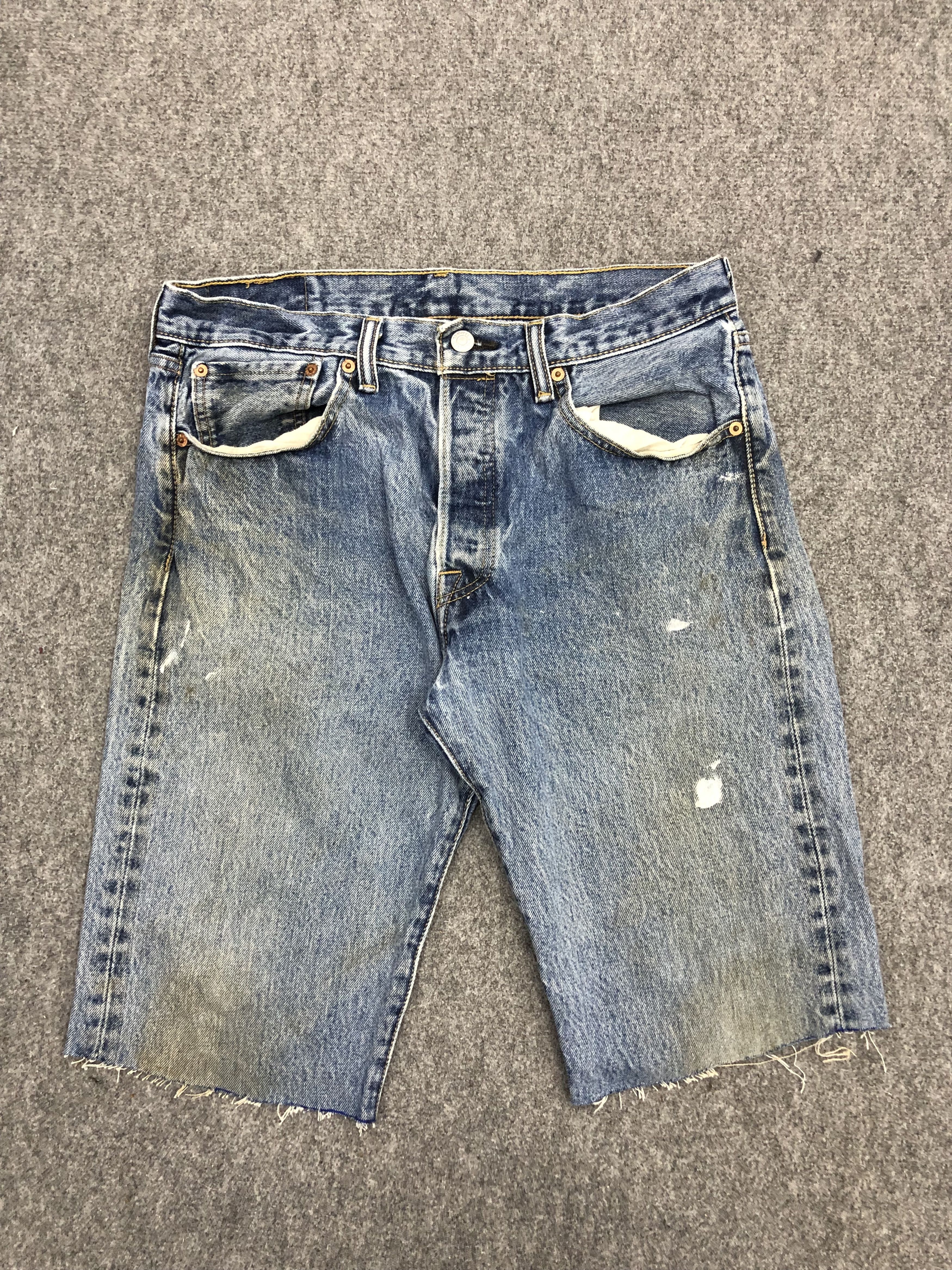 Levi's Vintage Levis 501 Light Wash Jeans DP1192 Size US 32 / EU 48 - 1 Thumbnail
