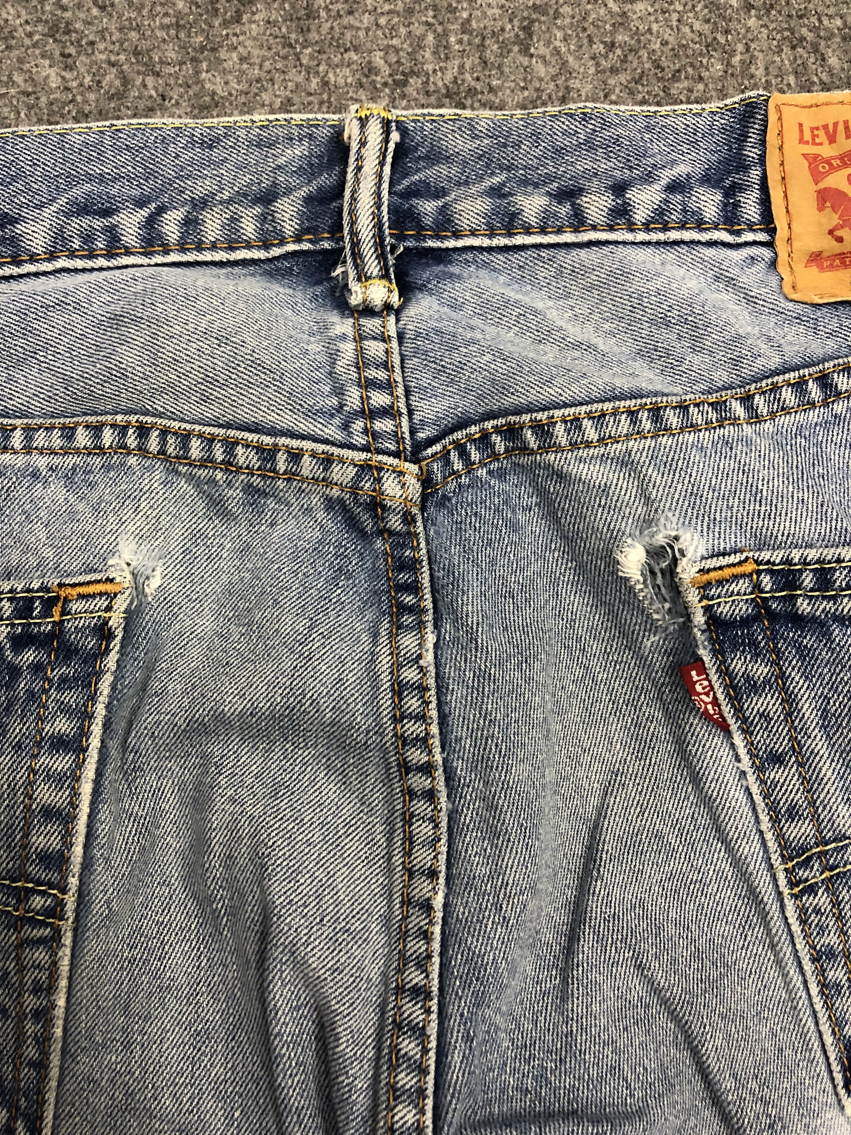 Levi's × Vintage Vintage Levis 550 Light Blue Jeans Size US 34 / EU 50 - 13 Thumbnail