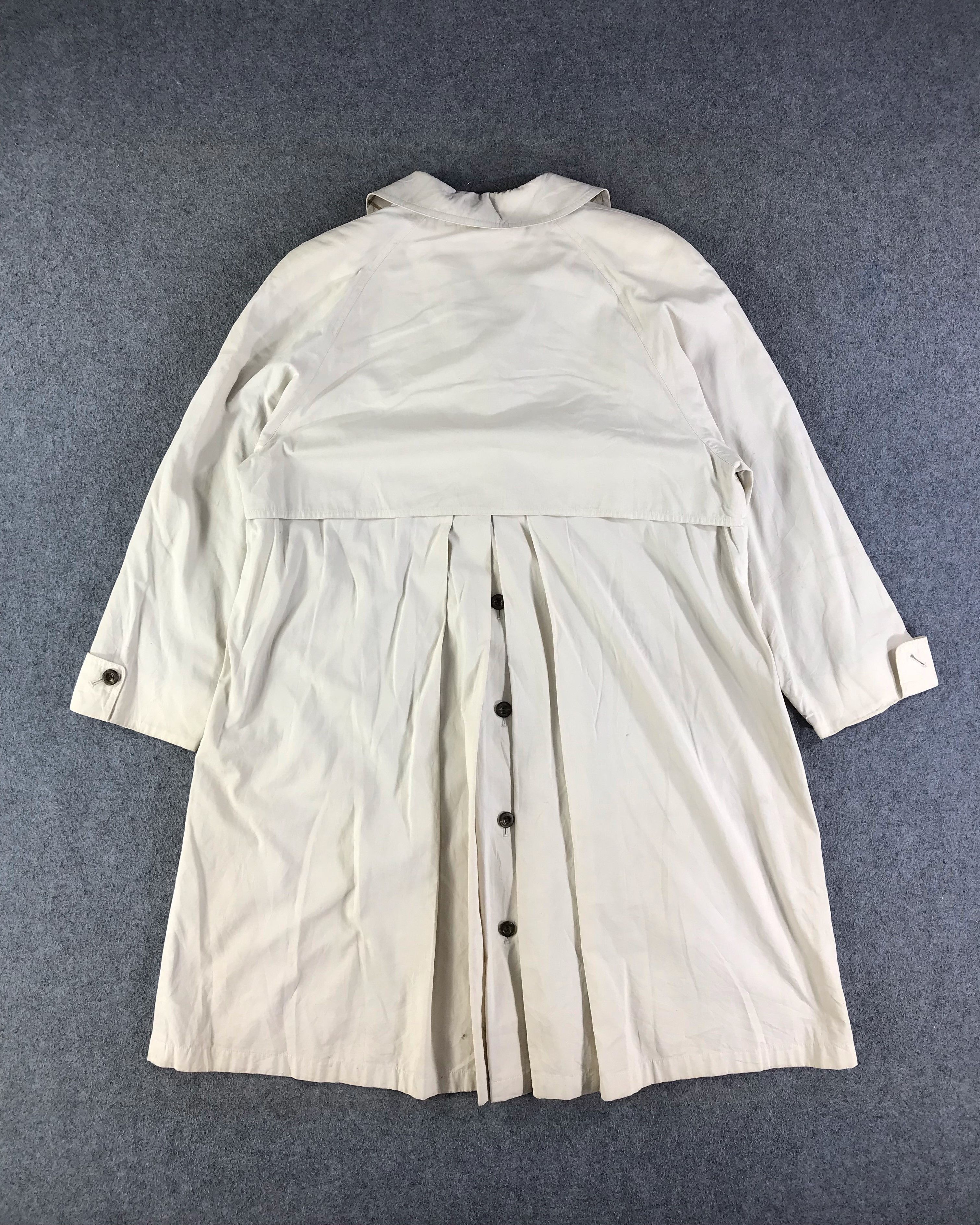 Burberry × Japanese Brand Vintage Burberry Trench Coat JC302 Size M / US 6-8 / IT 42-44 - 3 Thumbnail