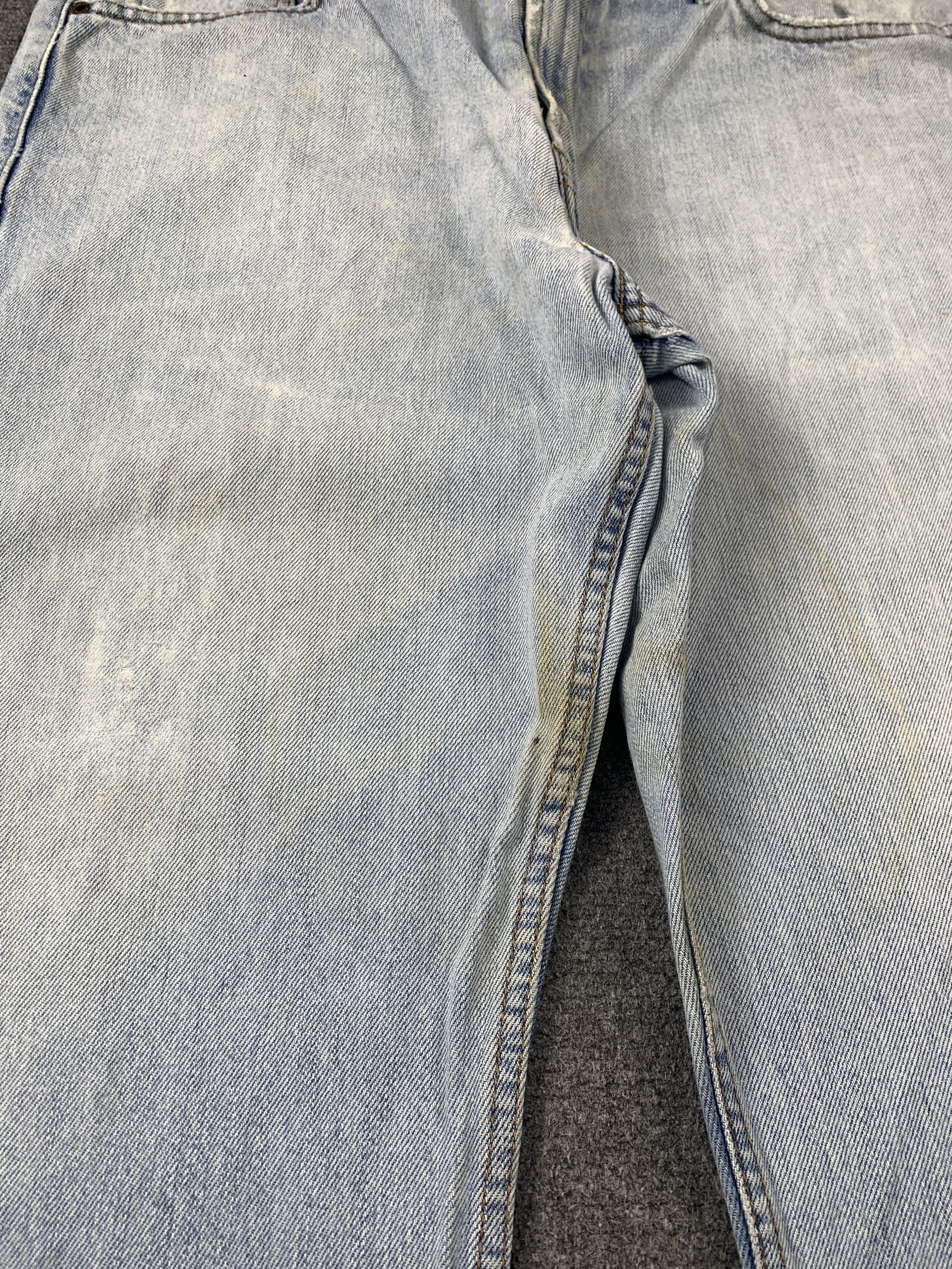 Levi's Vintage Levis 505 Light Wash Jeans DP2006 Size US 35 - 11 Thumbnail