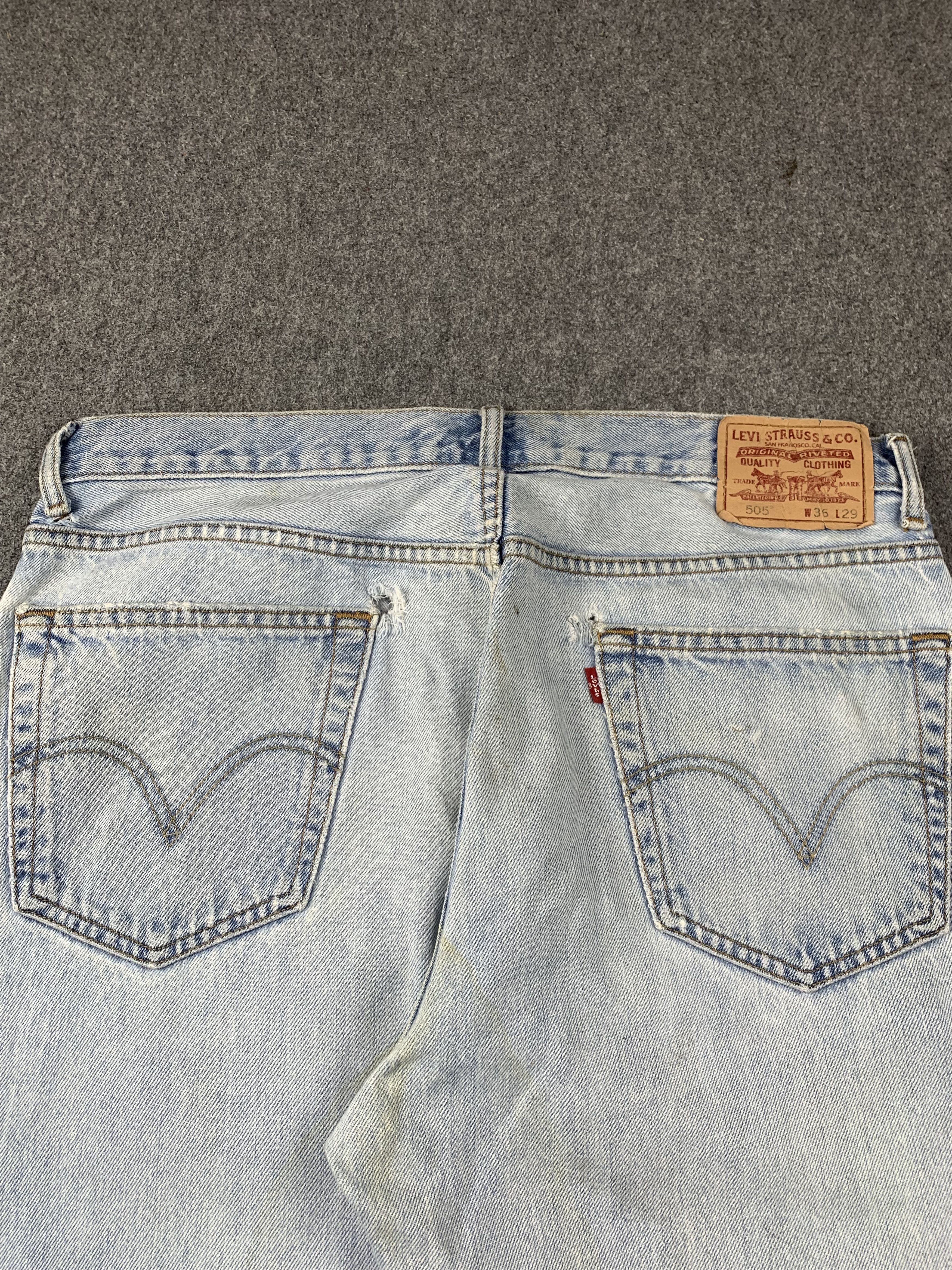 Levi's Vintage Levis 505 Light Wash Jeans DP2006 Size US 35 - 4 Thumbnail