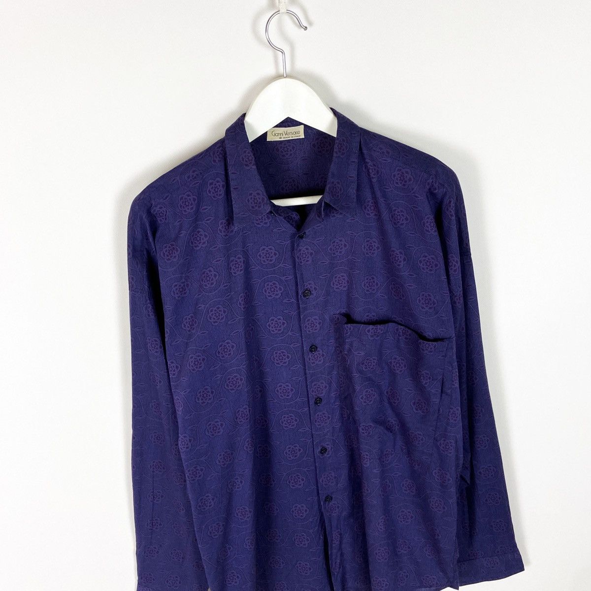 Vintage Vintage 70s Very rare Gianni Versace Purple Flowers shirt Size US XL / EU 56 / 4 - 2 Thumbnail