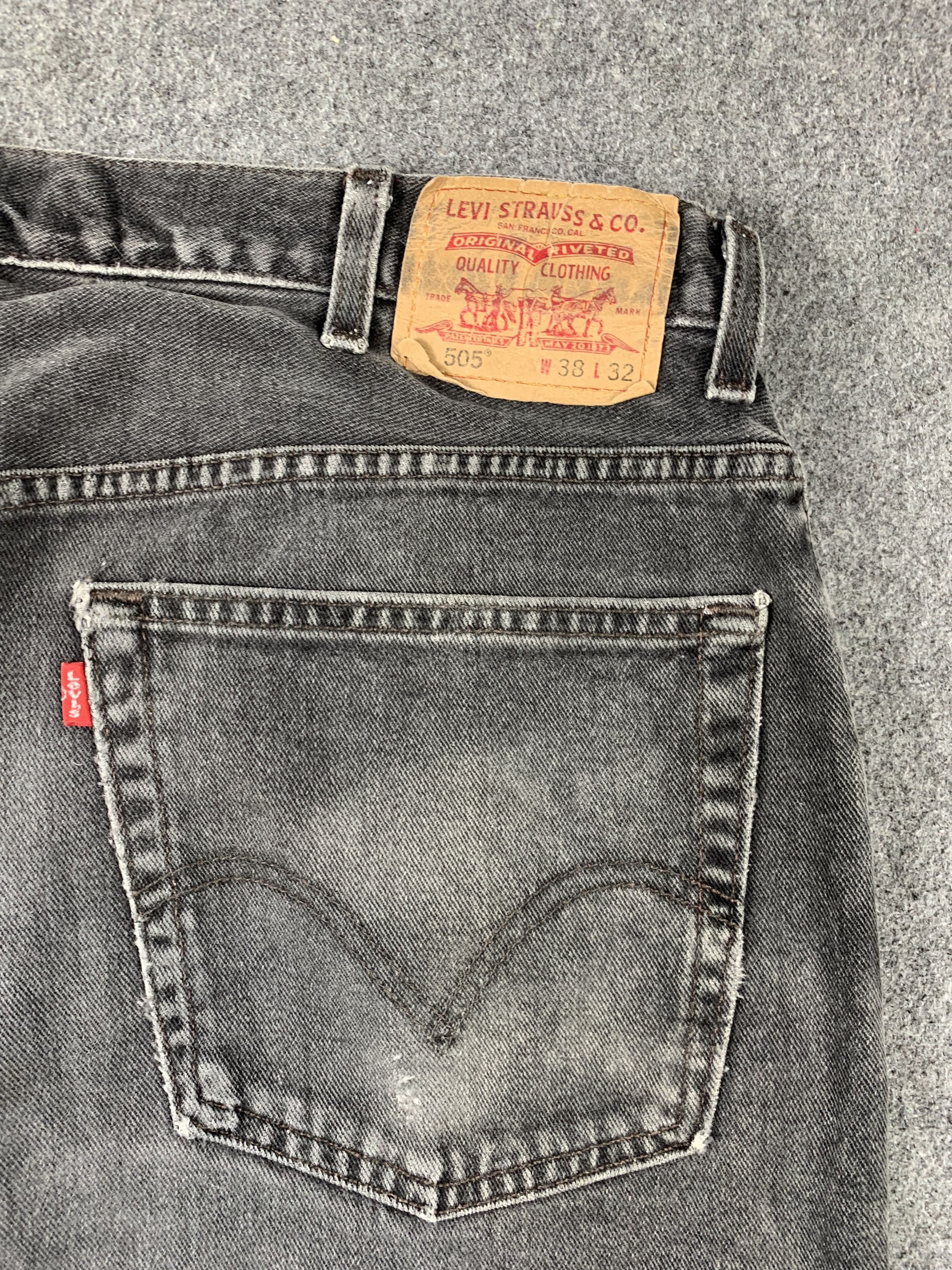 Levi's Vintage Levis 505 Faded Black Jeans DP2008 Size US 36 / EU 52 - 17 Thumbnail