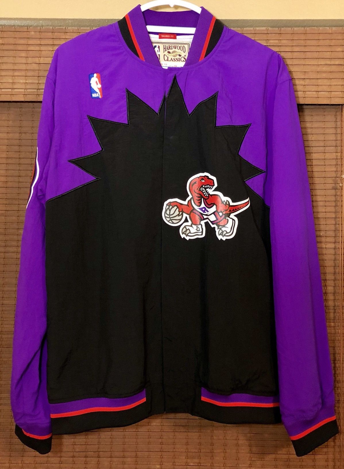 Mitchell & Ness Mitchell & Ness Toronto Raptors Warm Up Jacket Size US M / EU 48-50 / 2 - 3 Thumbnail
