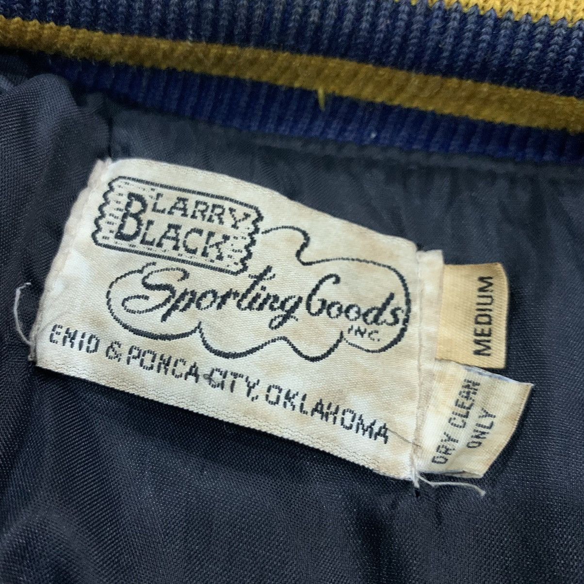 Vintage Vintage 90s Larry Black Letterman Varsity Jacket Size M / US 6-8 / IT 42-44 - 15 Thumbnail