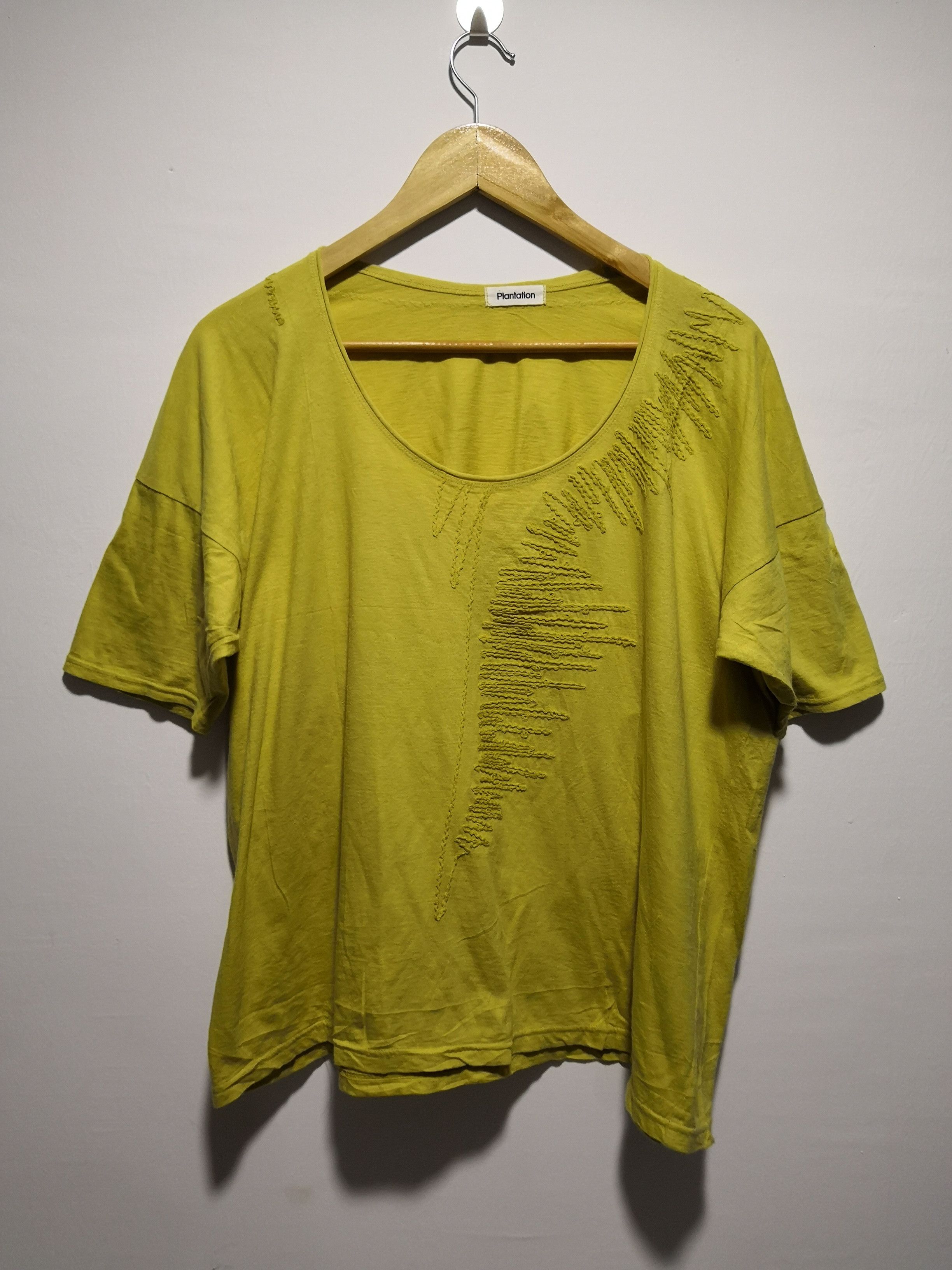 image of Issey Miyake Plantation Womens Wide Neck Oversizedshirt (Size Medium)