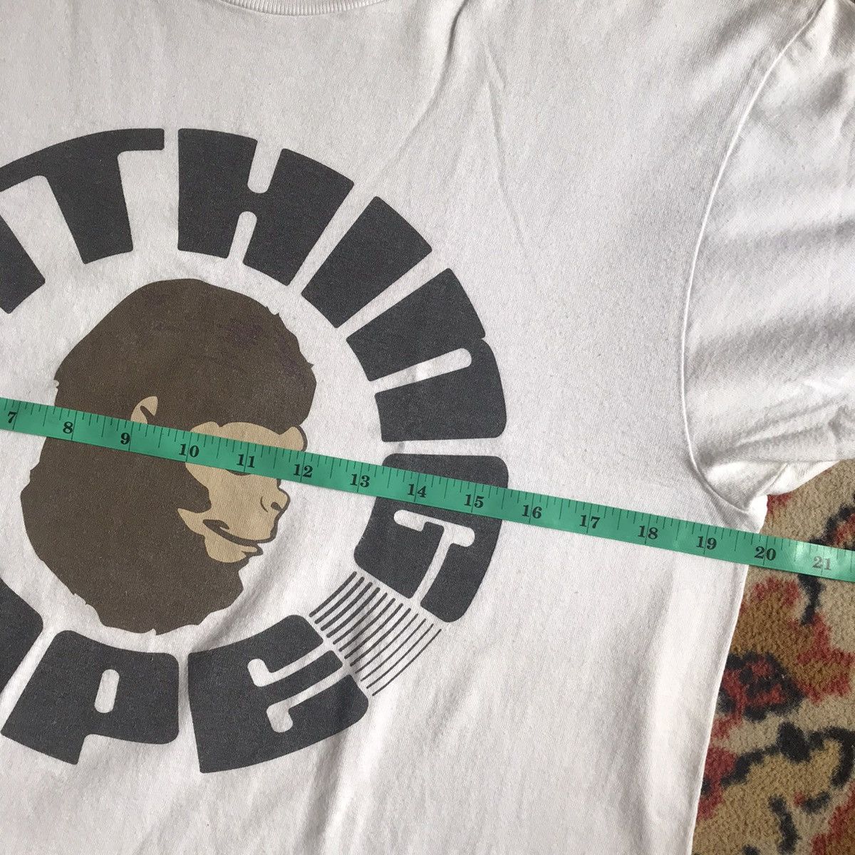 Bape × Vintage Vintage bape a bathing ape circle logo big image nigo Size US M / EU 48-50 / 2 - 7 Thumbnail