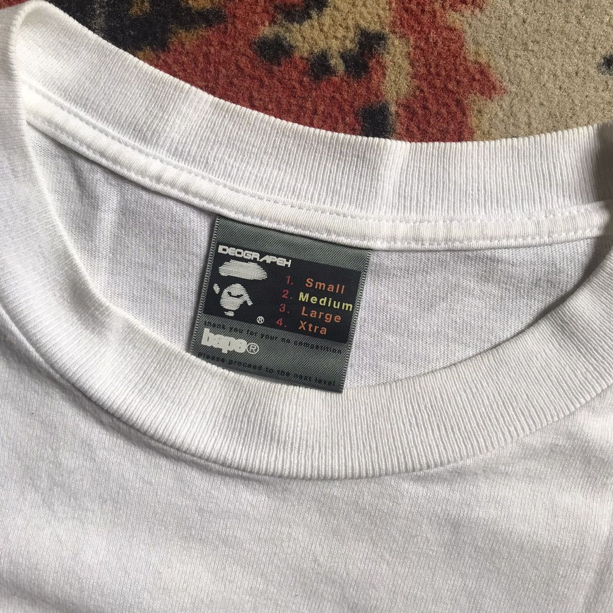 Bape × Vintage Vintage bape a bathing ape circle logo big image nigo Size US M / EU 48-50 / 2 - 5 Thumbnail
