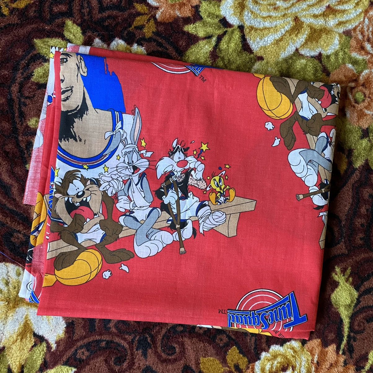 Jordan Brand × Vintage Vintage 1996 space jam fabric poster all characters in movie Size ONE SIZE - 2 Thumbnail