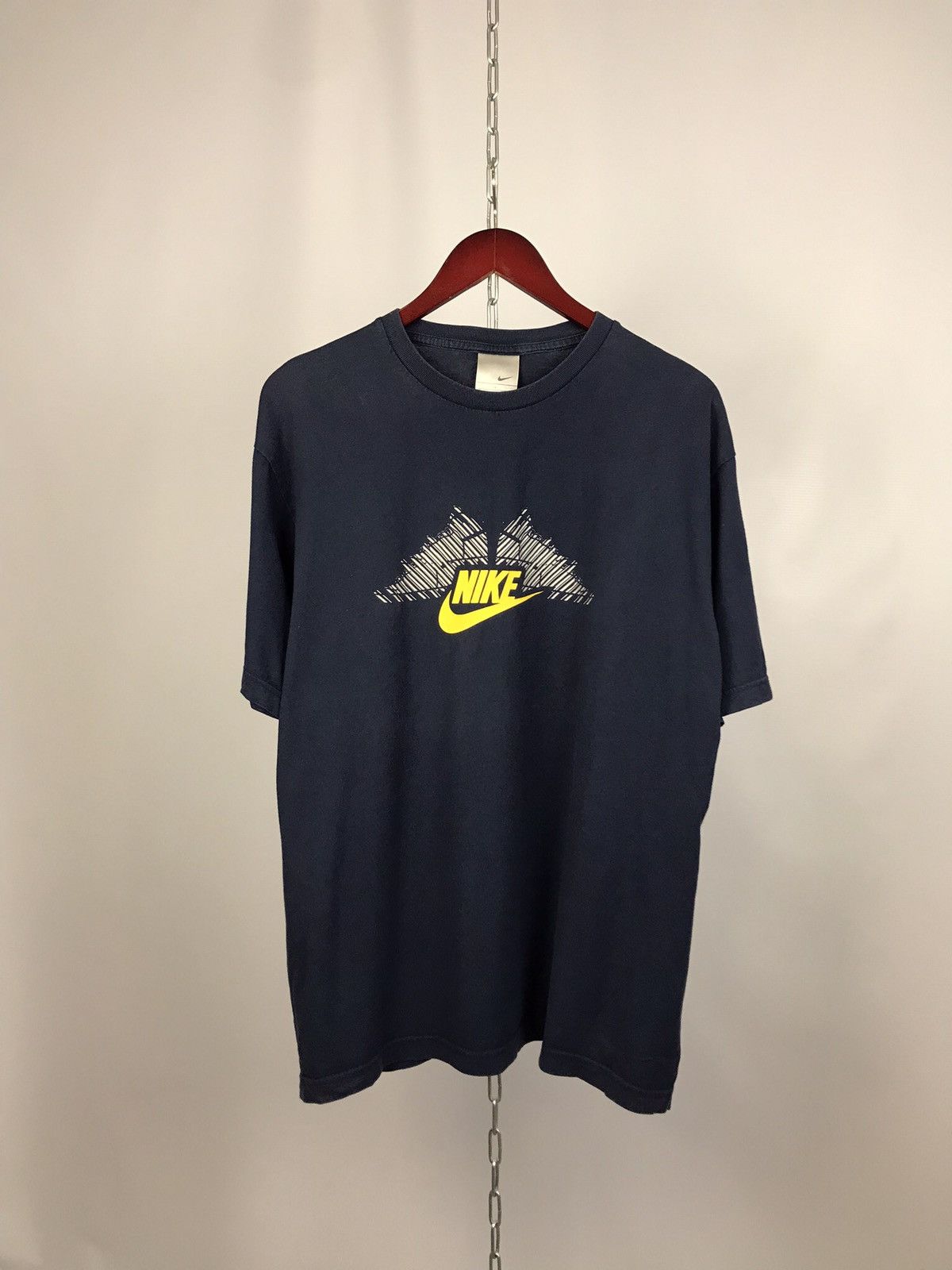 Nike Nike vintage T-shirts sportswear big logo swoosh Size US L / EU 52-54 / 3 - 1 Thumbnail