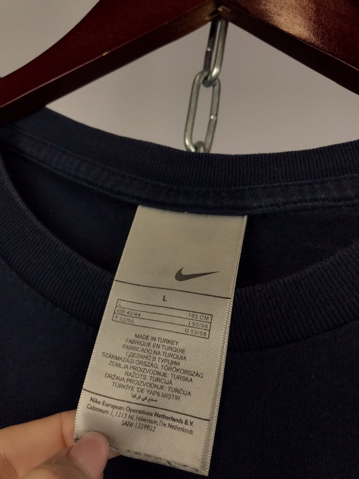 Nike Nike vintage T-shirts sportswear big logo swoosh Size US L / EU 52-54 / 3 - 3 Thumbnail
