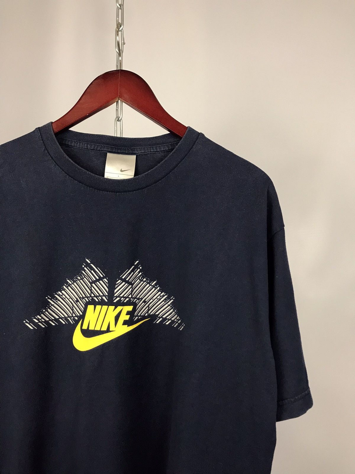 Nike Nike vintage T-shirts sportswear big logo swoosh Size US L / EU 52-54 / 3 - 2 Thumbnail