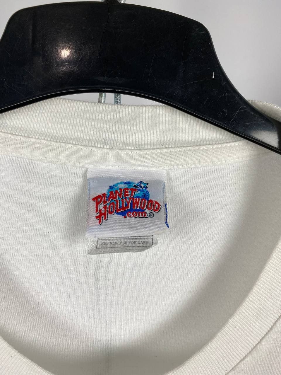 Vintage Planet Hollywood x Disney1998 vintage bandtee Tshirt sizeXL Size US XL / EU 56 / 4 - 4 Thumbnail