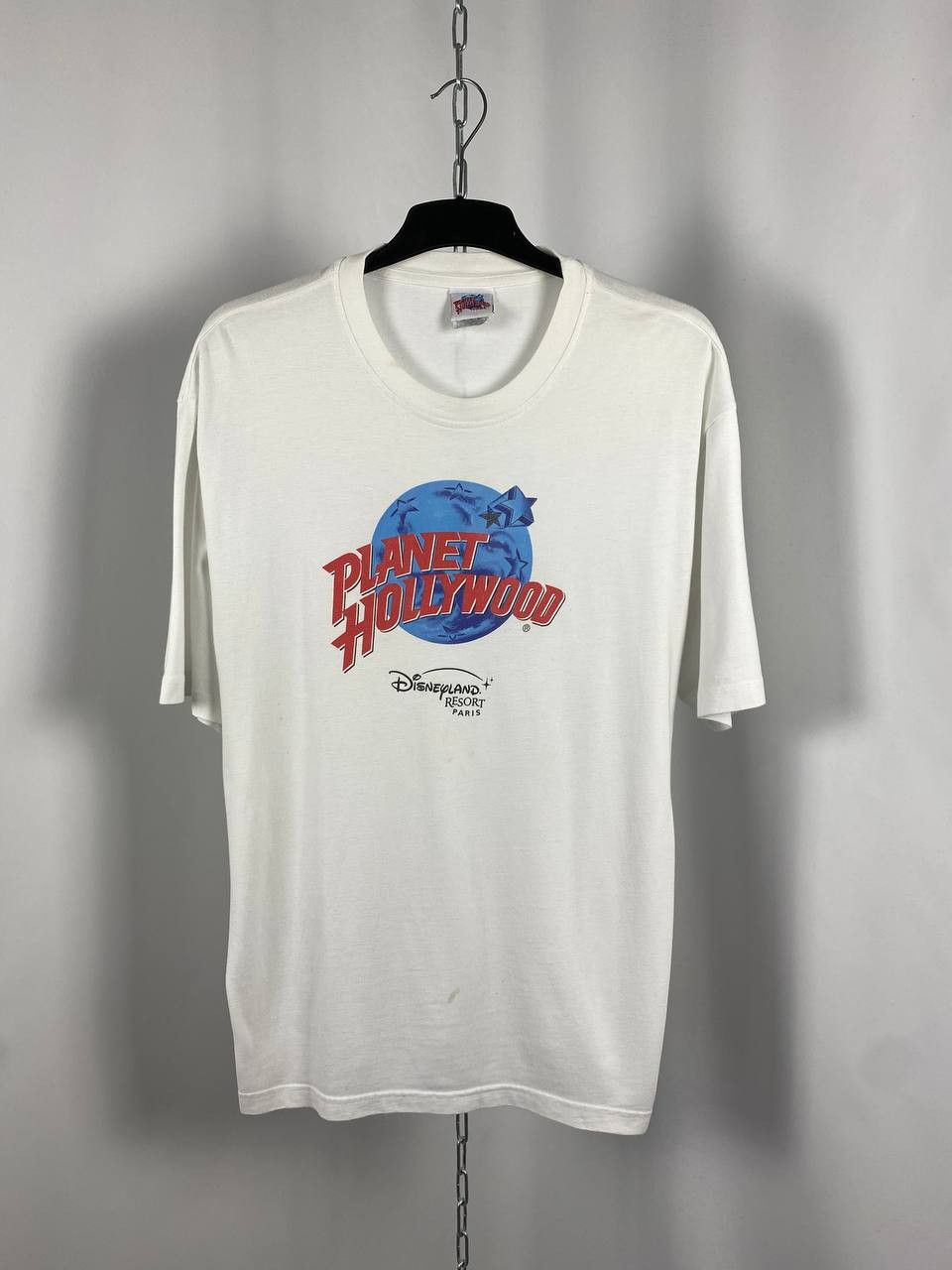 Vintage Planet Hollywood x Disney1998 vintage bandtee Tshirt sizeXL Size US XL / EU 56 / 4 - 1 Thumbnail