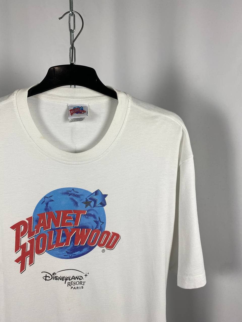 Vintage Planet Hollywood x Disney1998 vintage bandtee Tshirt sizeXL Size US XL / EU 56 / 4 - 3 Thumbnail