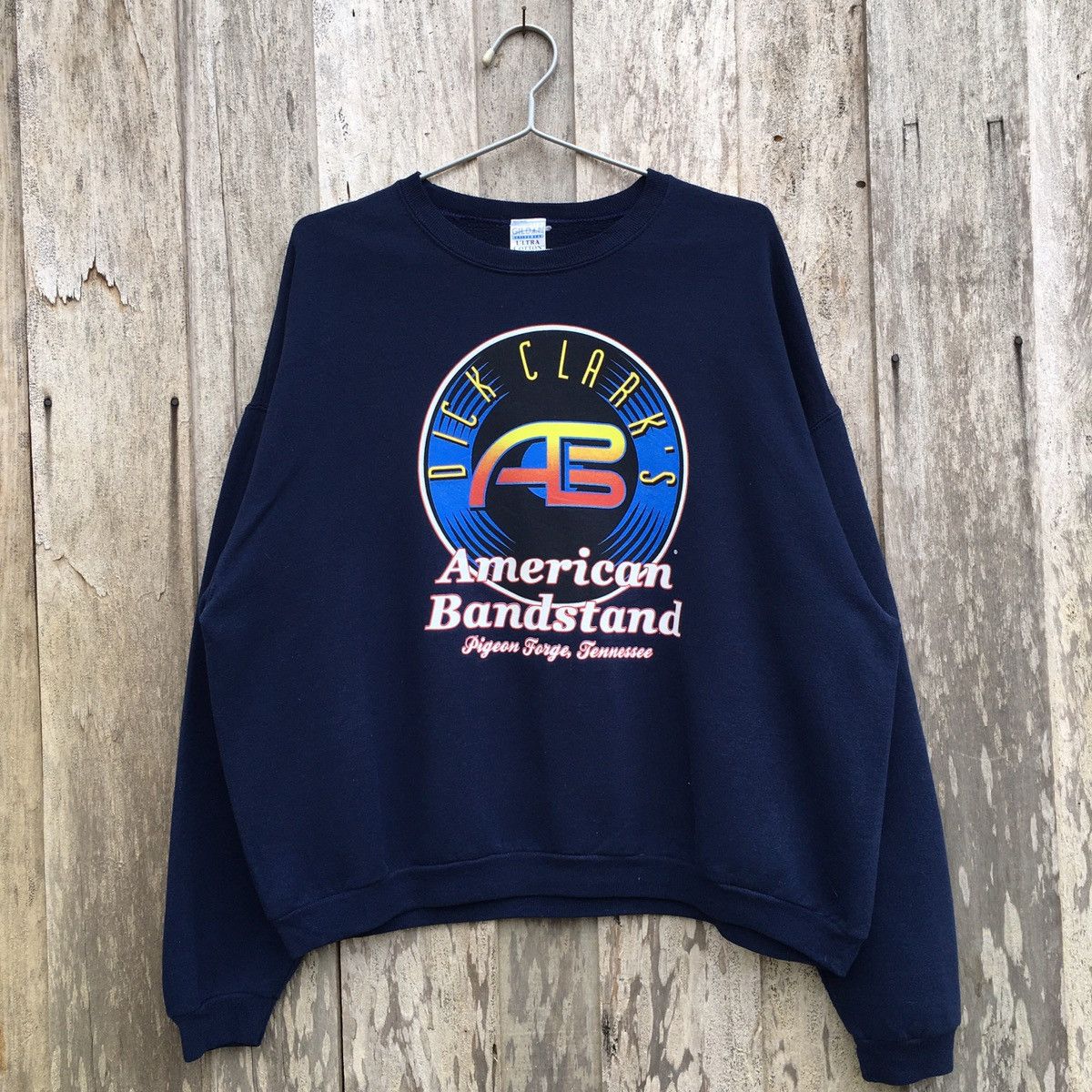 Vintage Gildan Sweatshirt | Grailed