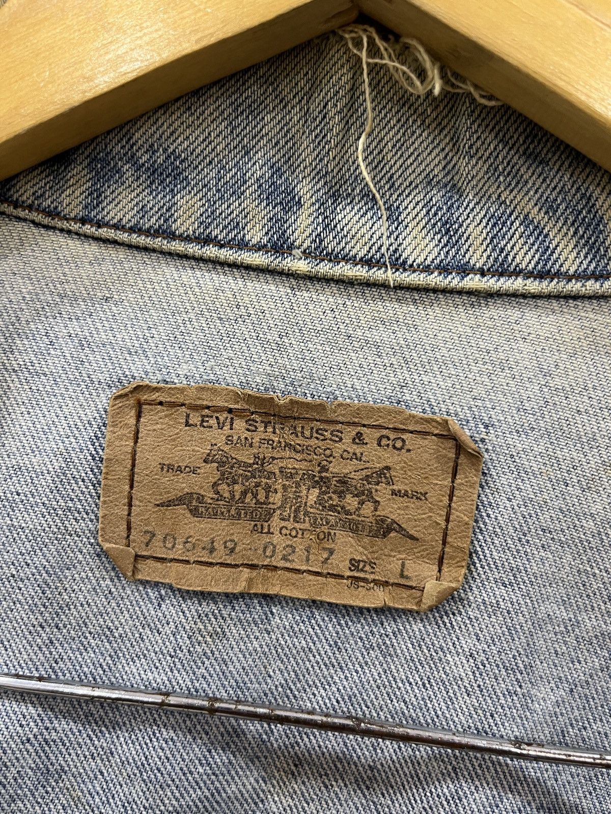 Levi's (Bbb). VINTAGE LEVIS ORANGE TAB DENIM JACKET Size US L / EU 52-54 / 3 - 8 Thumbnail