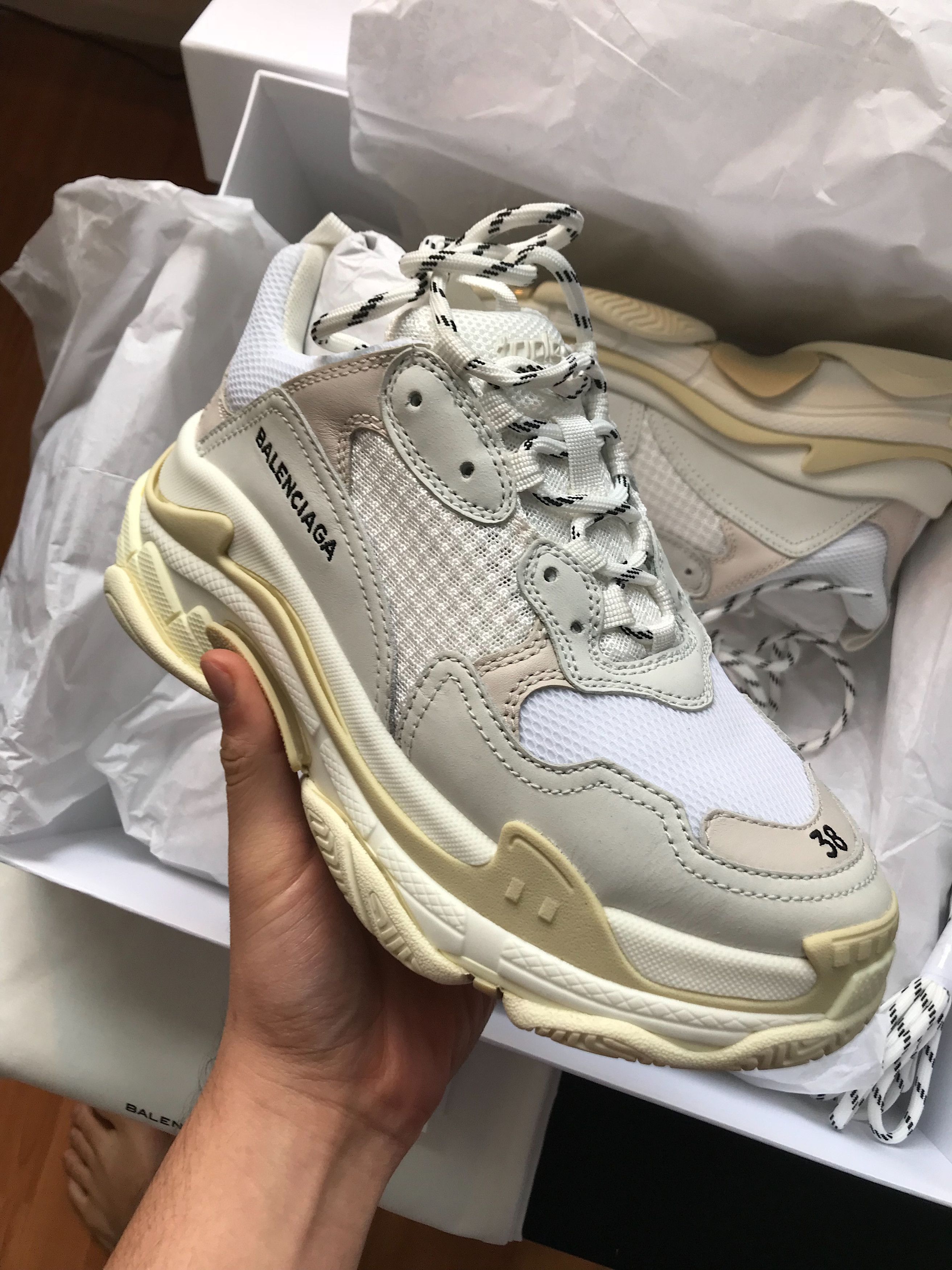 Balenciaga triple s white size 38 online