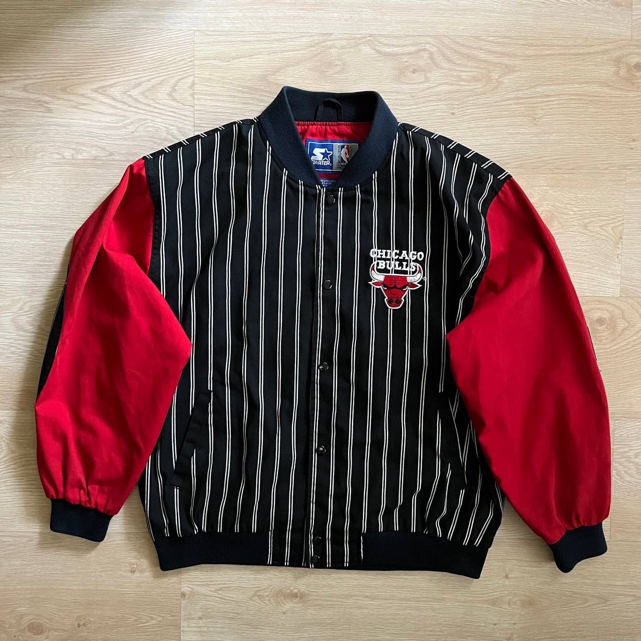 NBA × Starter × Vintage CHICAGO BULLS VINTAGE JACKET SIZE “L” STARTER NBA Size US L / EU 52-54 / 3 - 2 Thumbnail