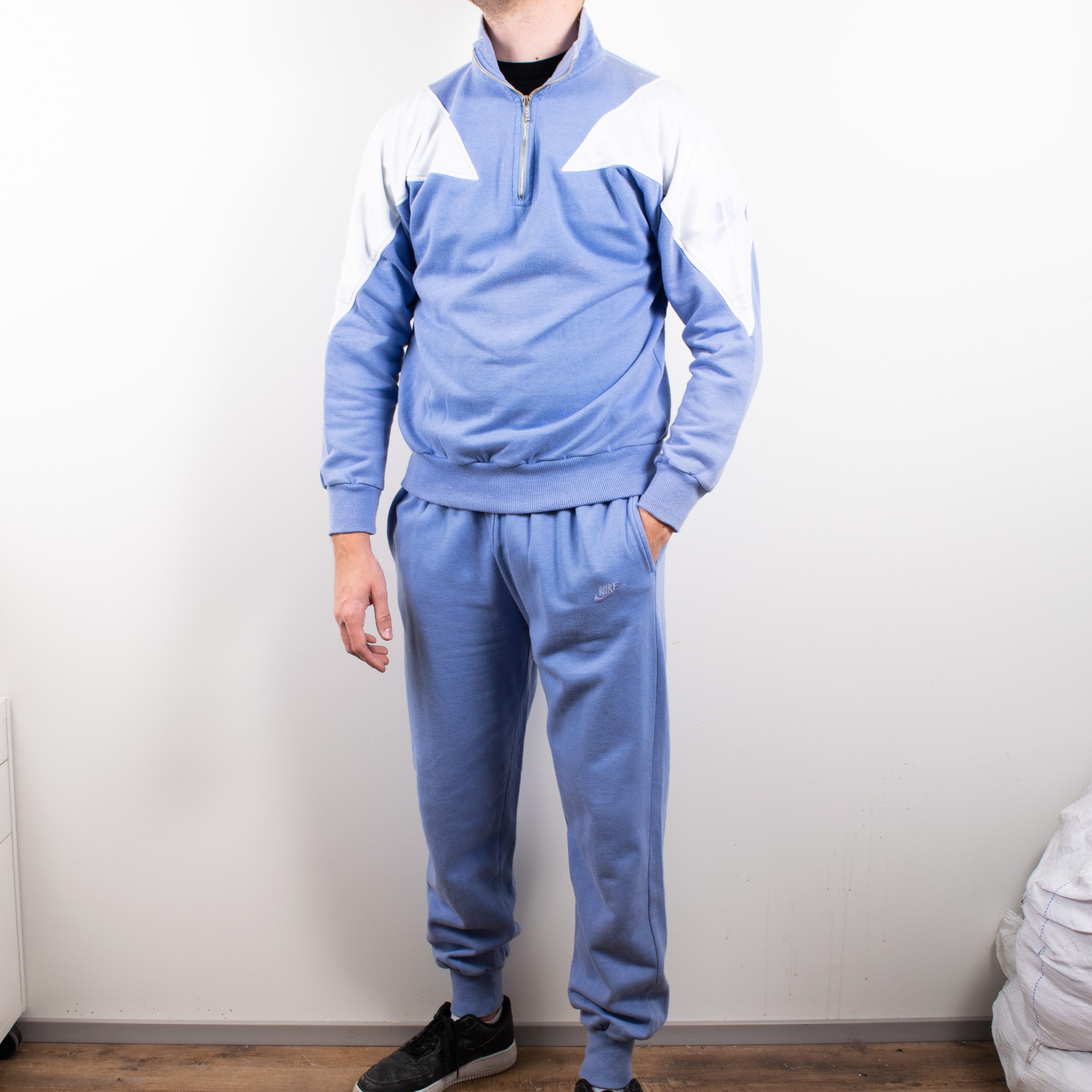 Nike Vintage Nike Logo Embroidery White Detail Blue Tracksuit Size US 32 / EU 48 - 1 Thumbnail