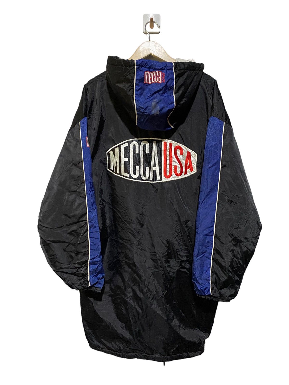 Mecca × Vintage Mecca USA Vintage 90s Oversized Hooded Windbreaker Jacket Size US L / EU 52-54 / 3 - 1 Thumbnail