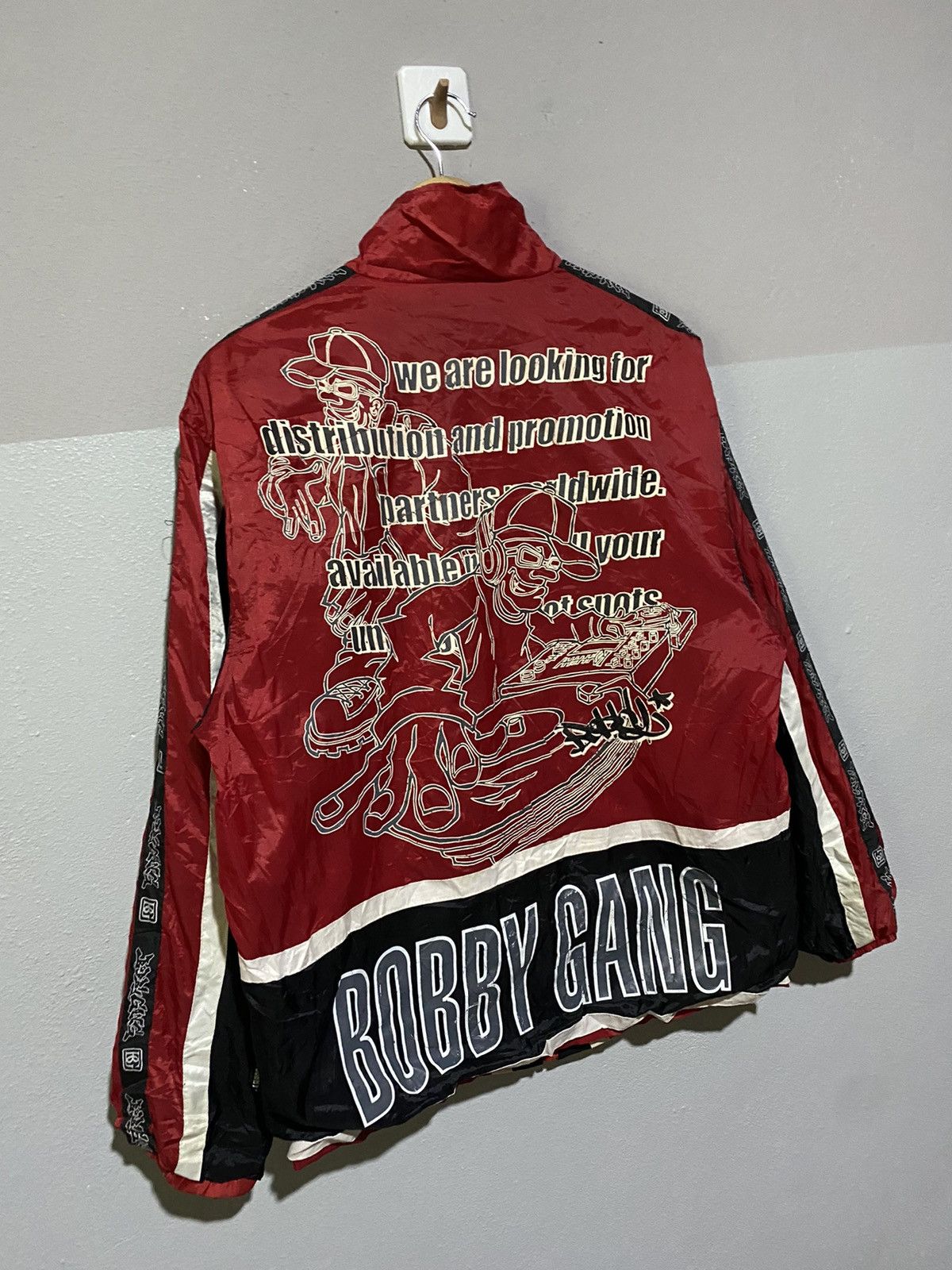 Vintage Vintage Bobby Gang Red & Black Streetwear Windbreaker Jacket Size US M / EU 48-50 / 2 - 5 Thumbnail