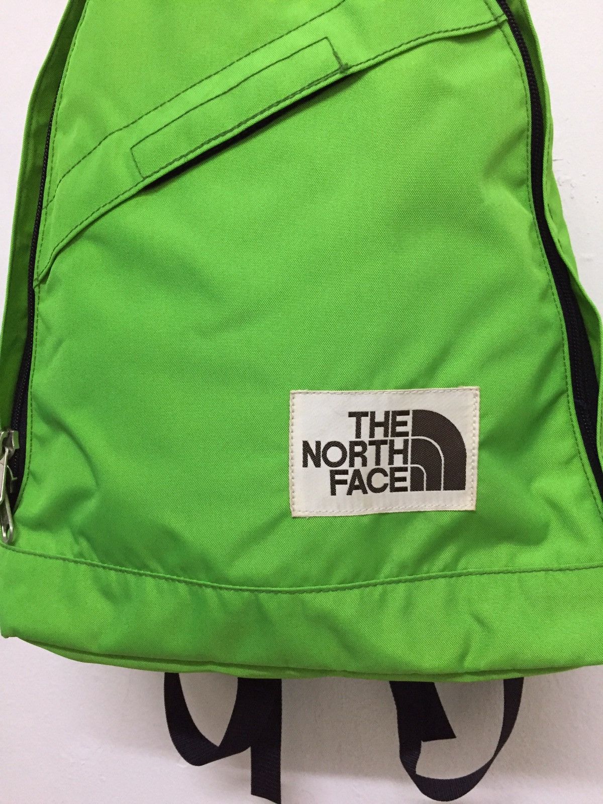 The North Face VINTAGE NORTH FACE NEON GREEN BACKPACK Size ONE SIZE - 4 Thumbnail