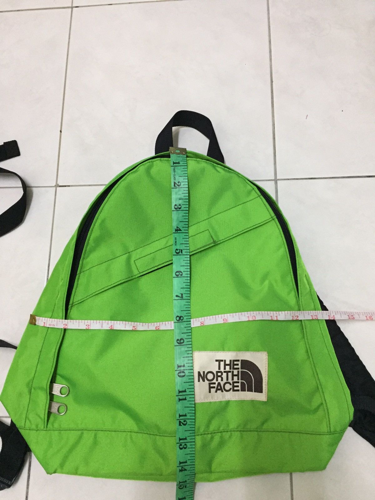 The North Face VINTAGE NORTH FACE NEON GREEN BACKPACK Size ONE SIZE - 12 Thumbnail