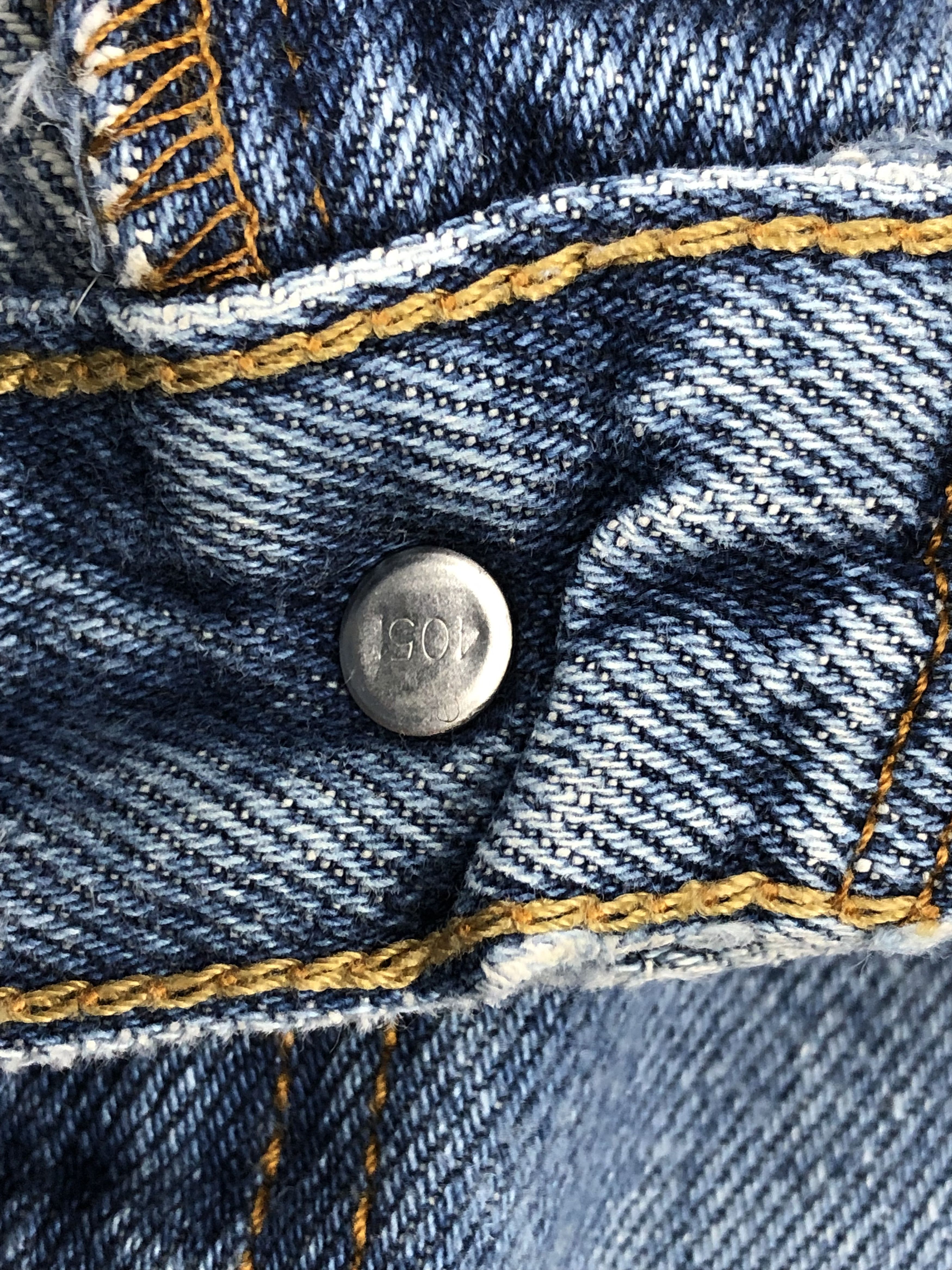 Levi's Blue Faded Vintage Levis 505 Jeans DP1375 Size US 31 - 12 Thumbnail
