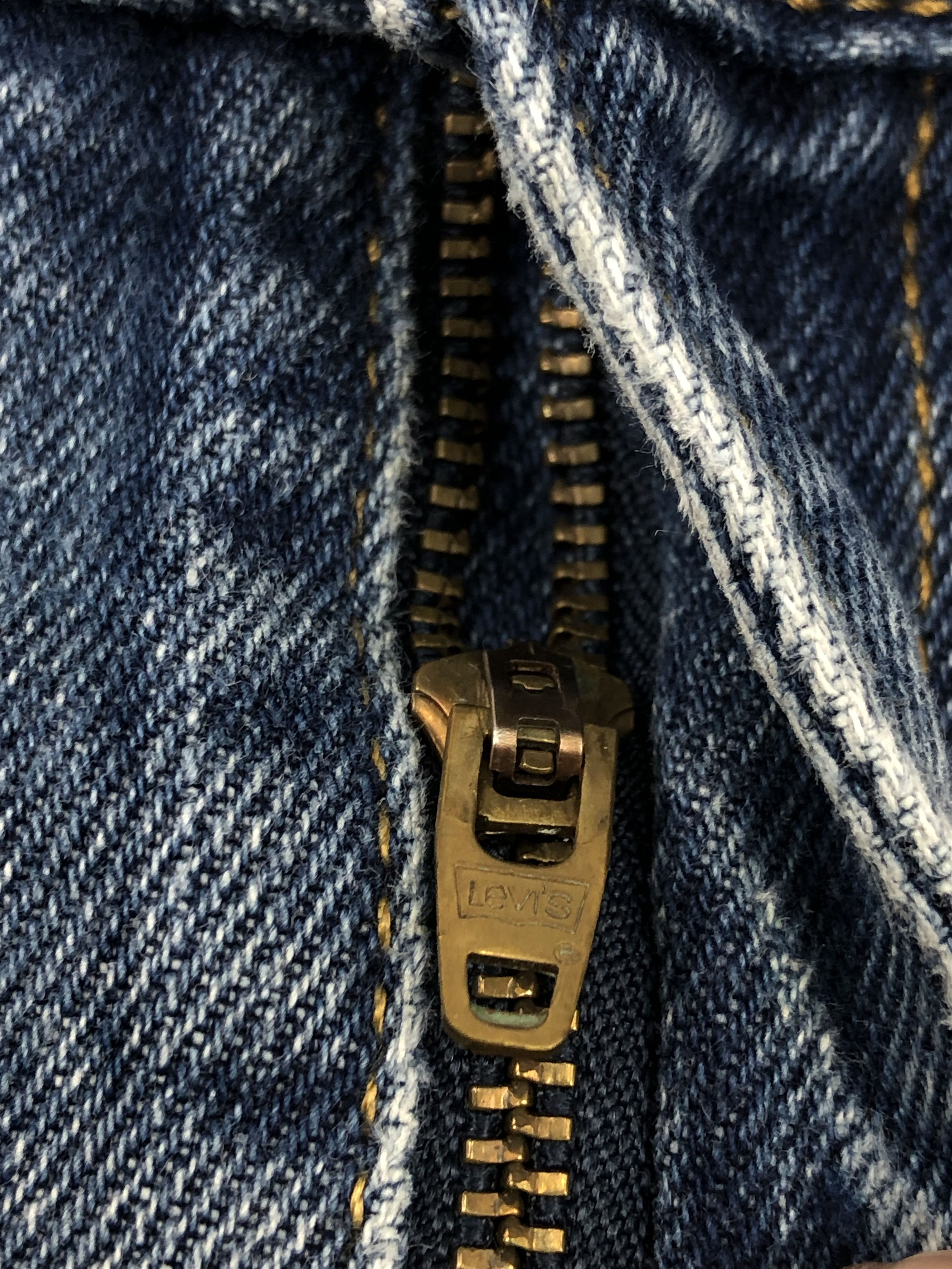 Levi's Vintage Levis 550 Denim DP1376 Size US 43 - 12 Thumbnail