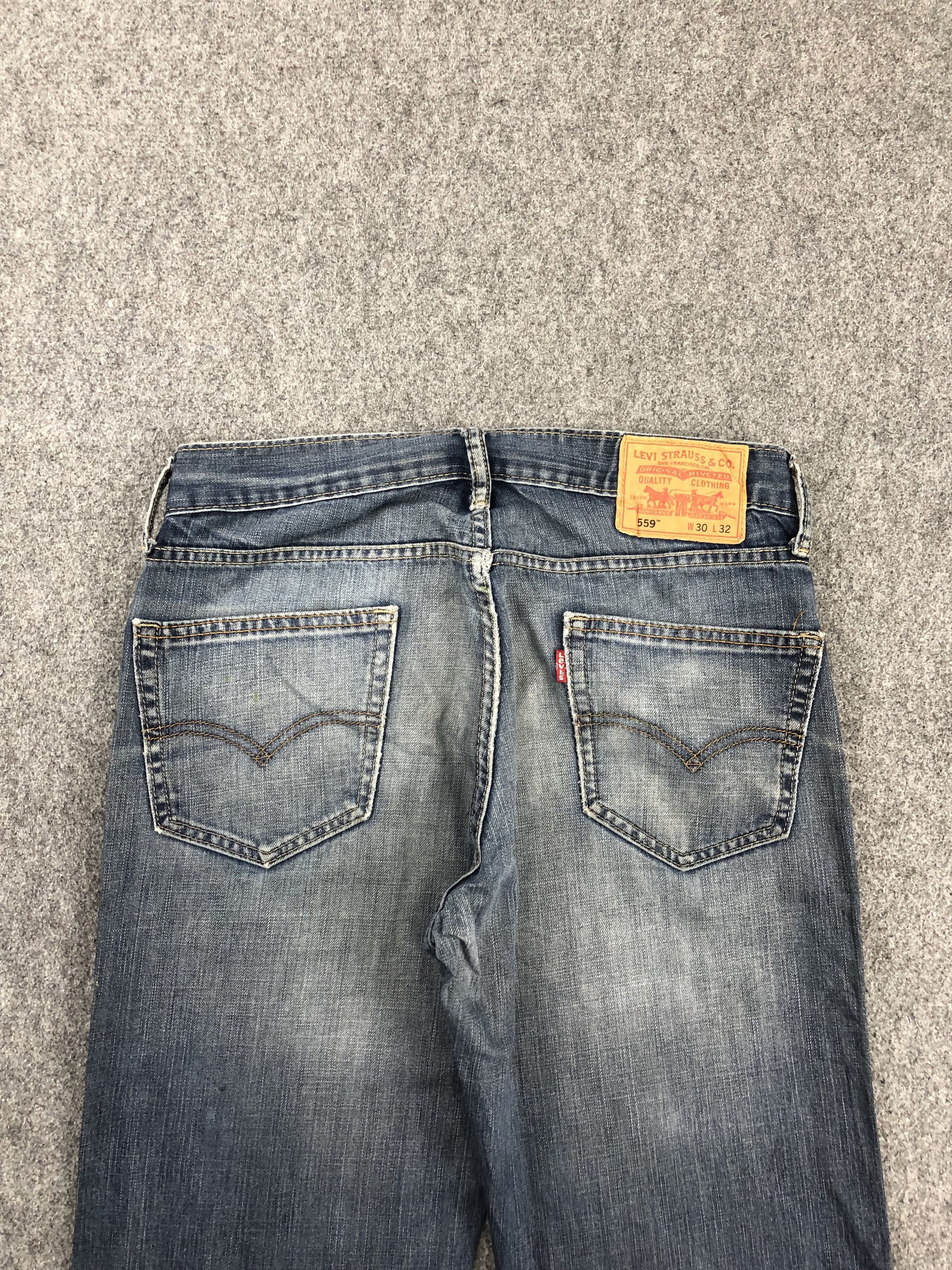 Levi's Vintage Levis 559 Blue Faded Jeans DP1372 Size US 32 / EU 48 - 4 Thumbnail