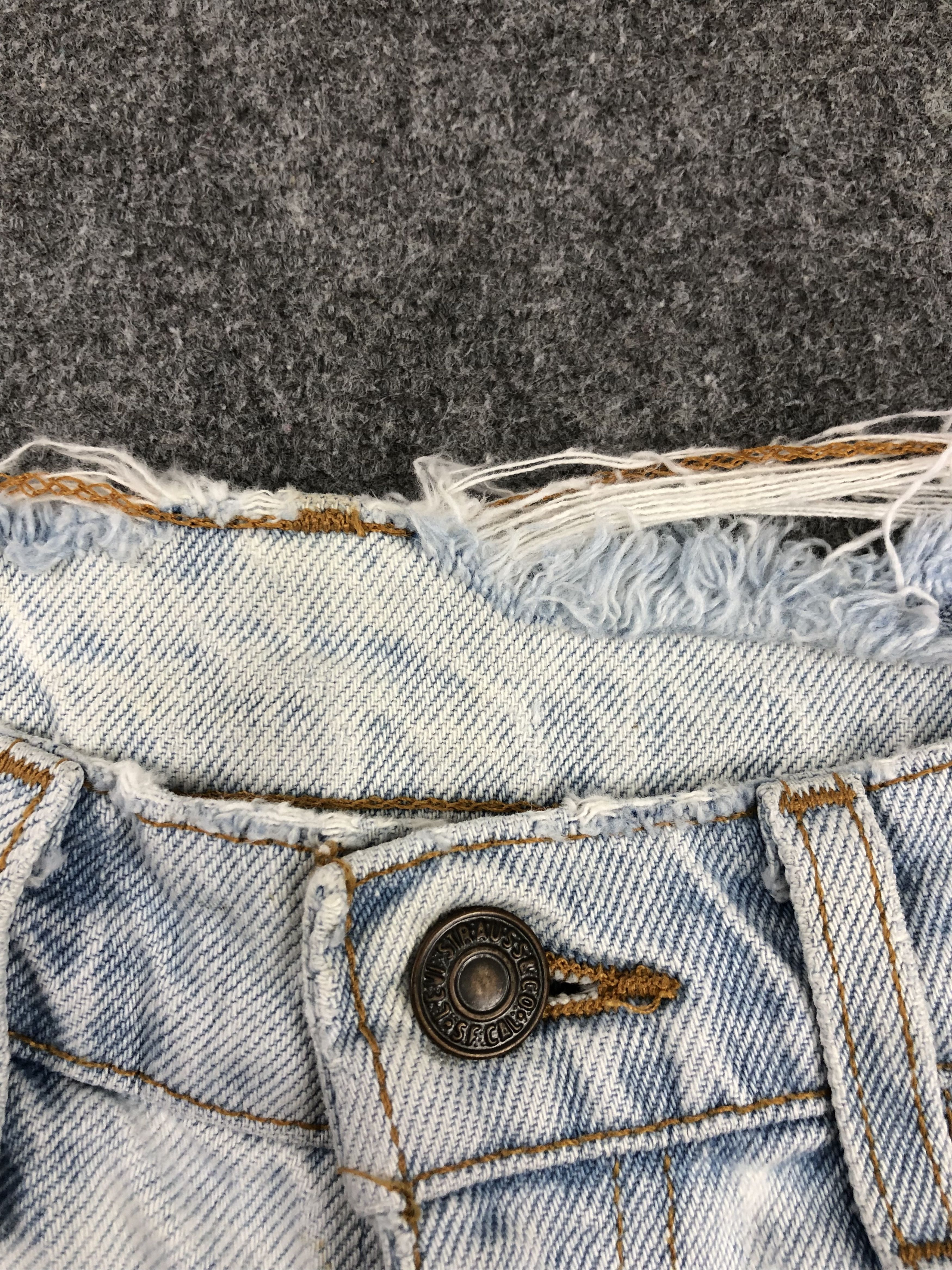 Levi's Light Wash Vintage 90s Levis 521 Jeans DP1369 Size US 28 / EU 44 - 10 Thumbnail