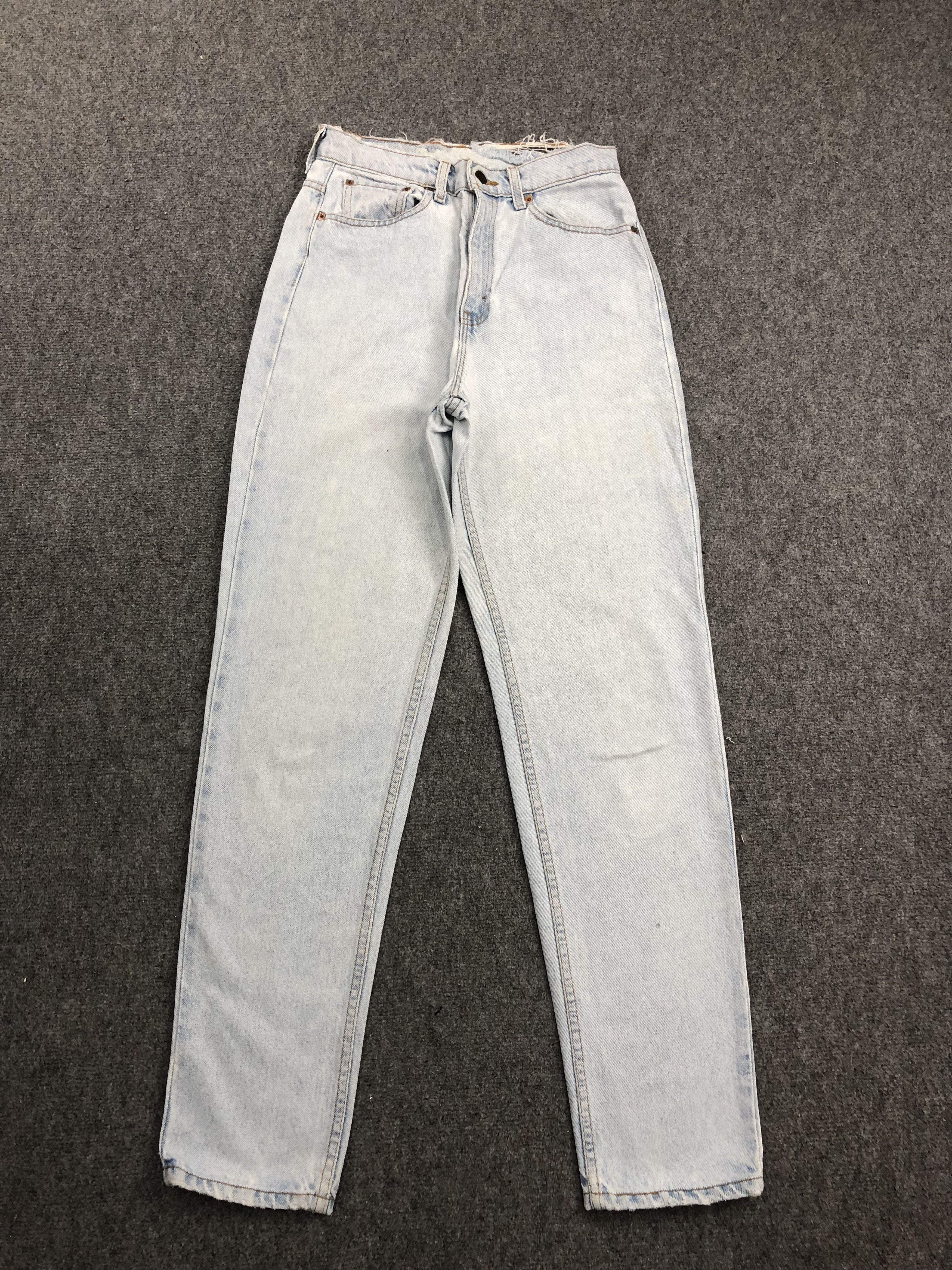 Light Wash Vintage 90s Levis 521 Jeans DP1369