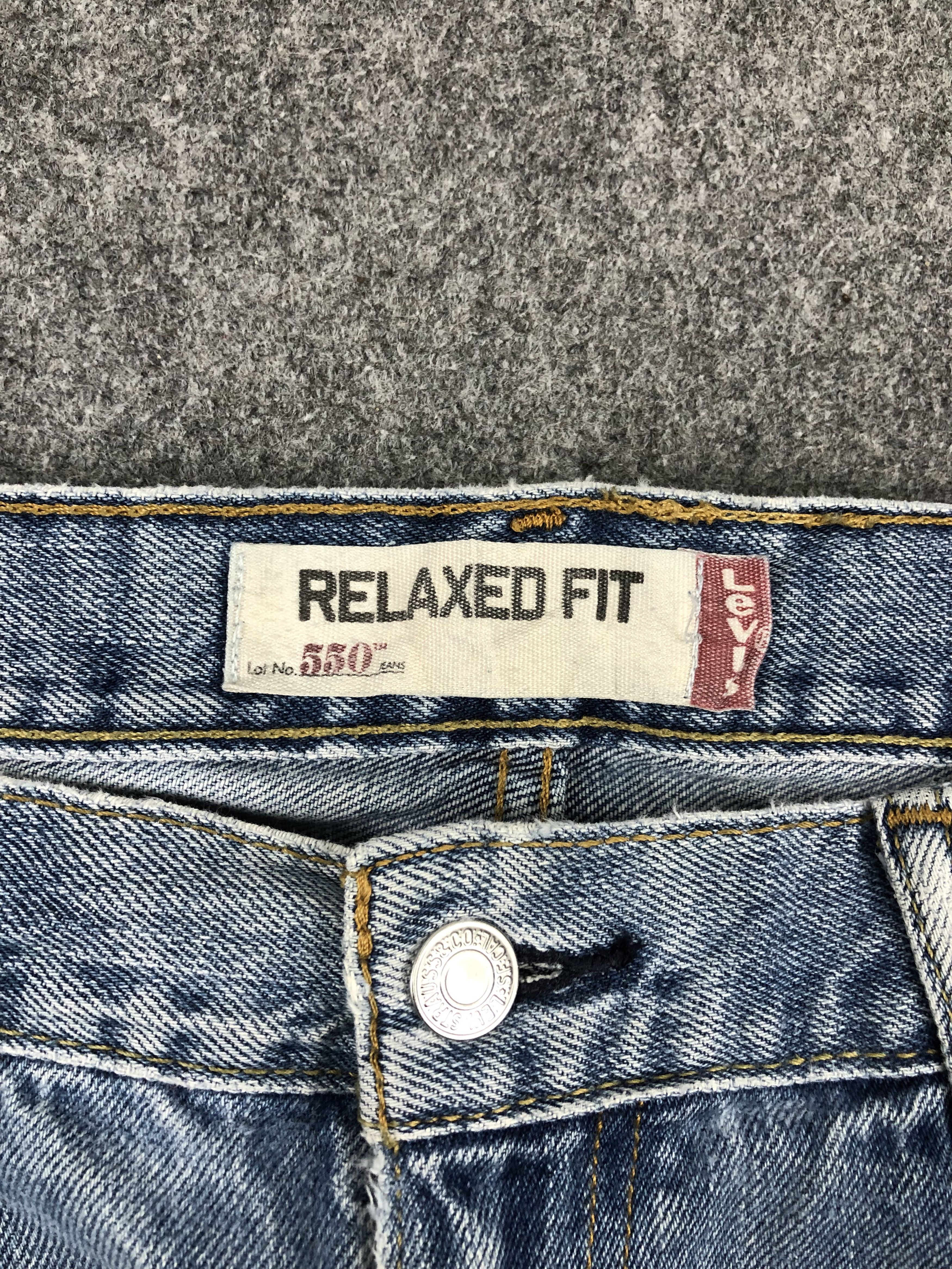 Levi's Vintage Levis 550 Faded Blue Jeans DP1409 Size US 37 - 7 Thumbnail
