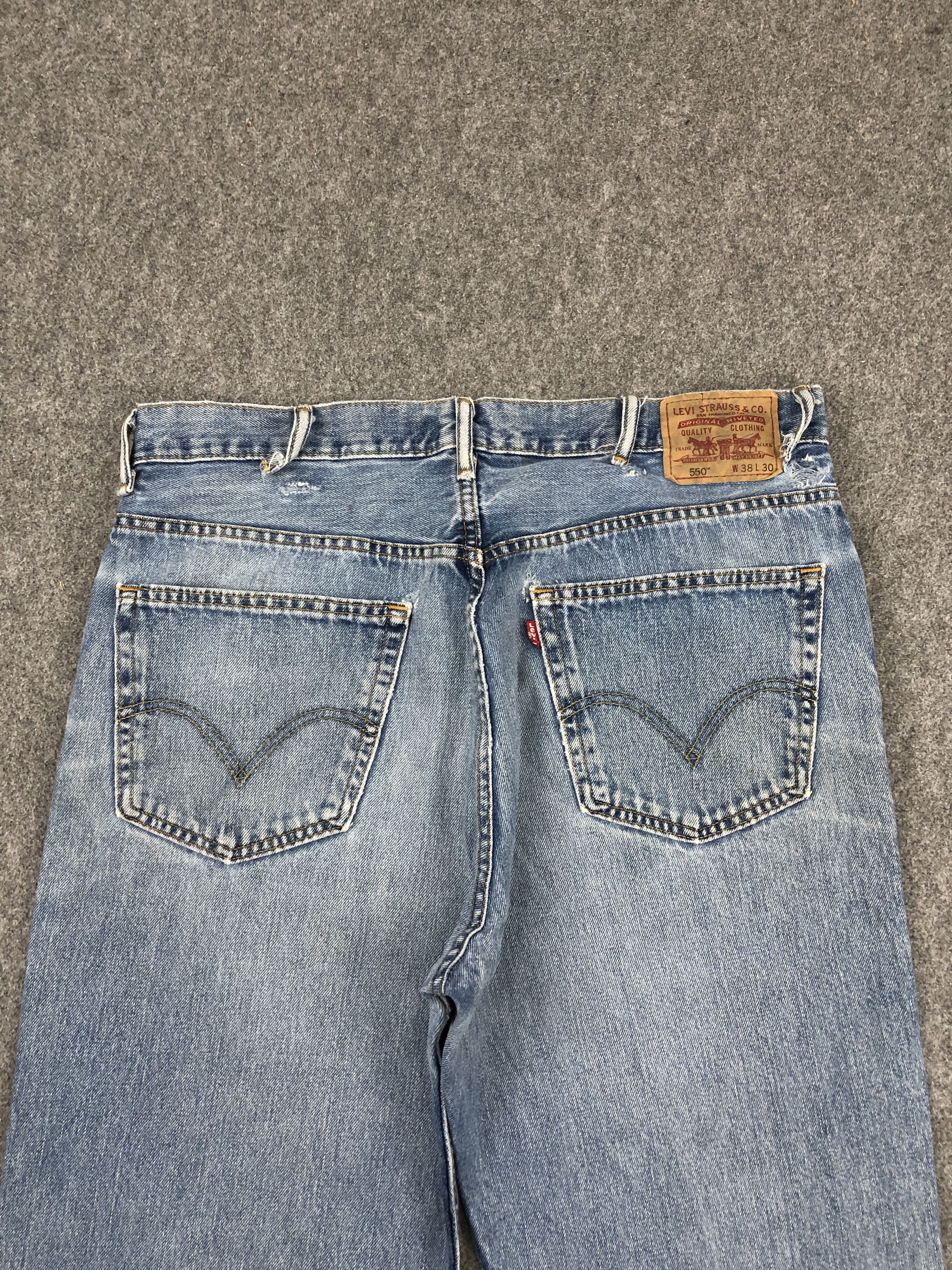 Levi's Vintage Levis 550 Faded Blue Jeans DP1409 Size US 37 - 4 Thumbnail