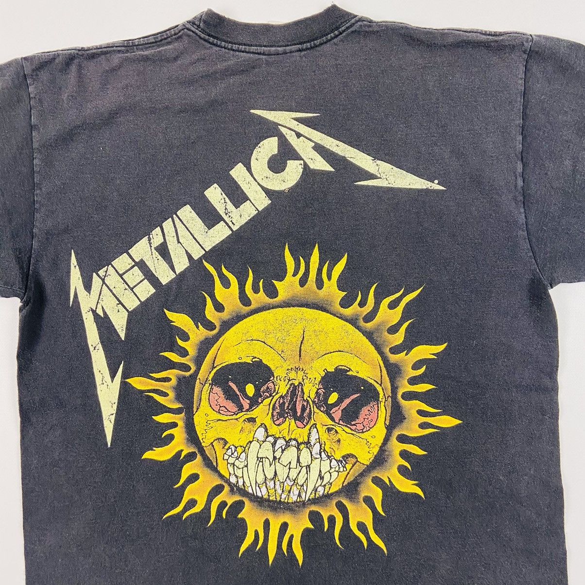 Band Tees 2000s DISTRESSED METALLICA FLAMED SKULL SUNFADED TEE - № 308 Size US M / EU 48-50 / 2 - 3 Thumbnail