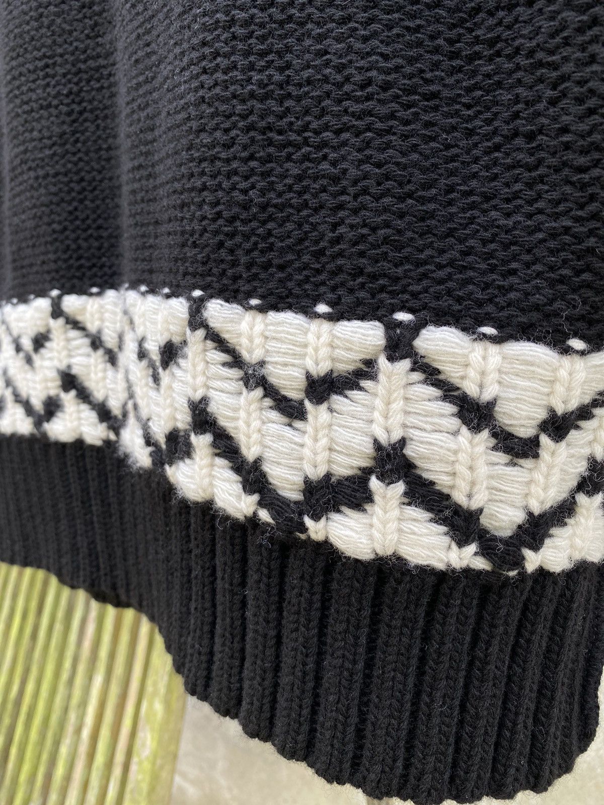 Alexander McQueen Pristine Runway knitwear by ALEXANDER McQUEEN Size US M / EU 48-50 / 2 - 15 Thumbnail