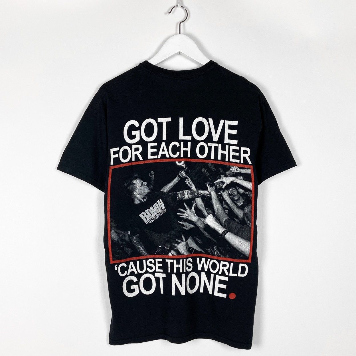Band Tees Vintage 00s Nasty Got Love For Each Other One for all tee Size US M / EU 48-50 / 2 - 1 Thumbnail