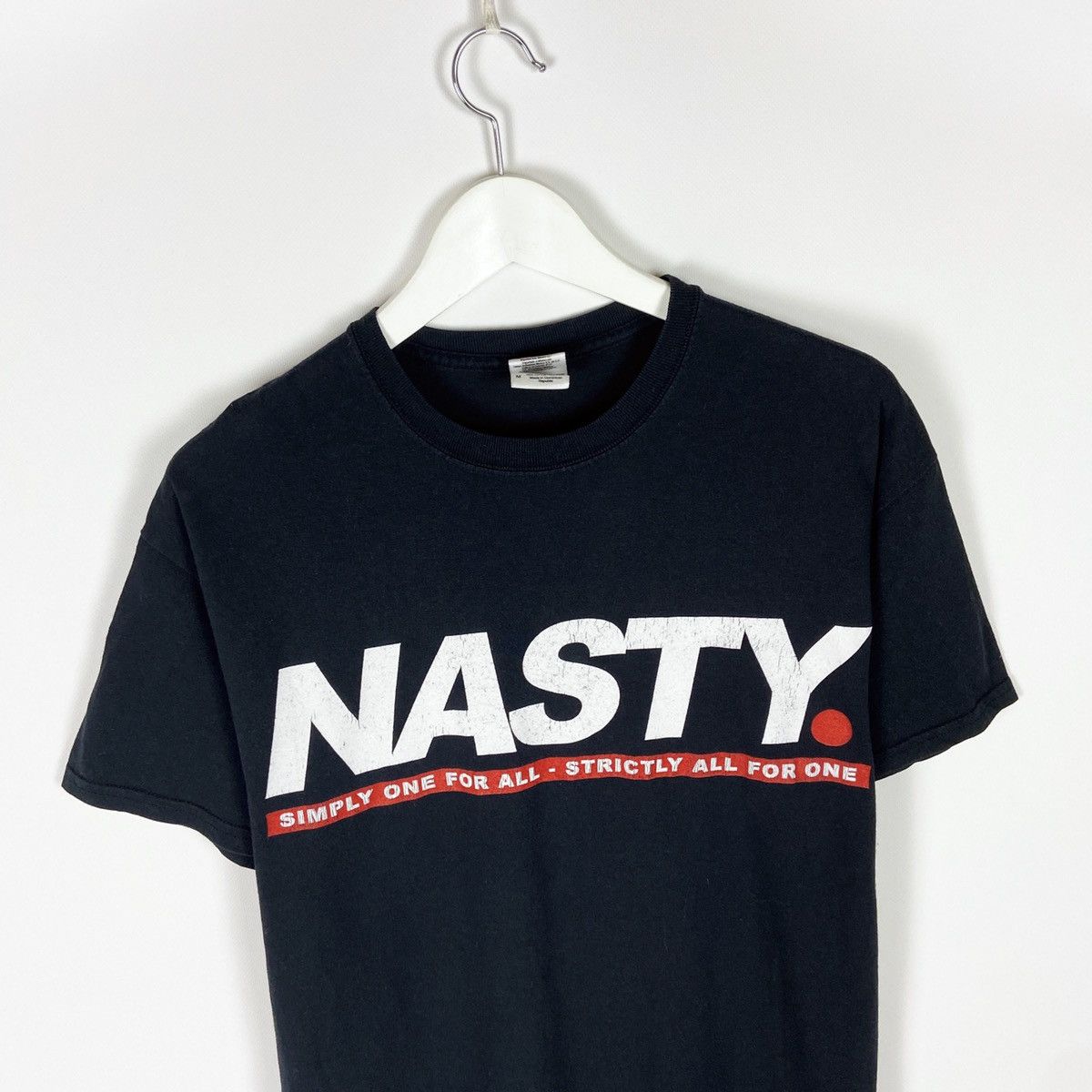 Band Tees Vintage 00s Nasty Got Love For Each Other One for all tee Size US M / EU 48-50 / 2 - 4 Thumbnail