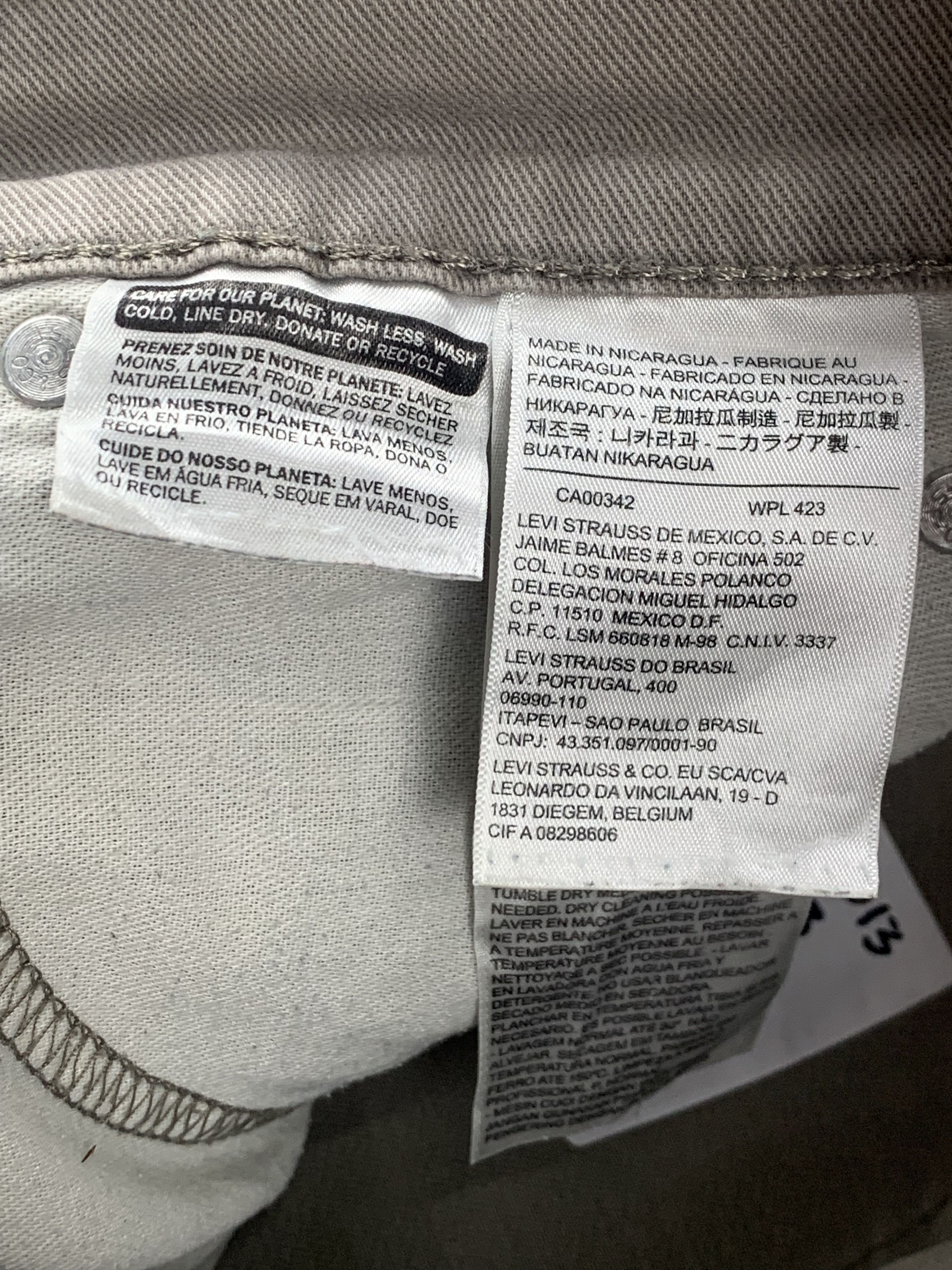 Levi's Vintage Levis 513 Faded Black Jeans DP2013 Size US 33 - 7 Thumbnail