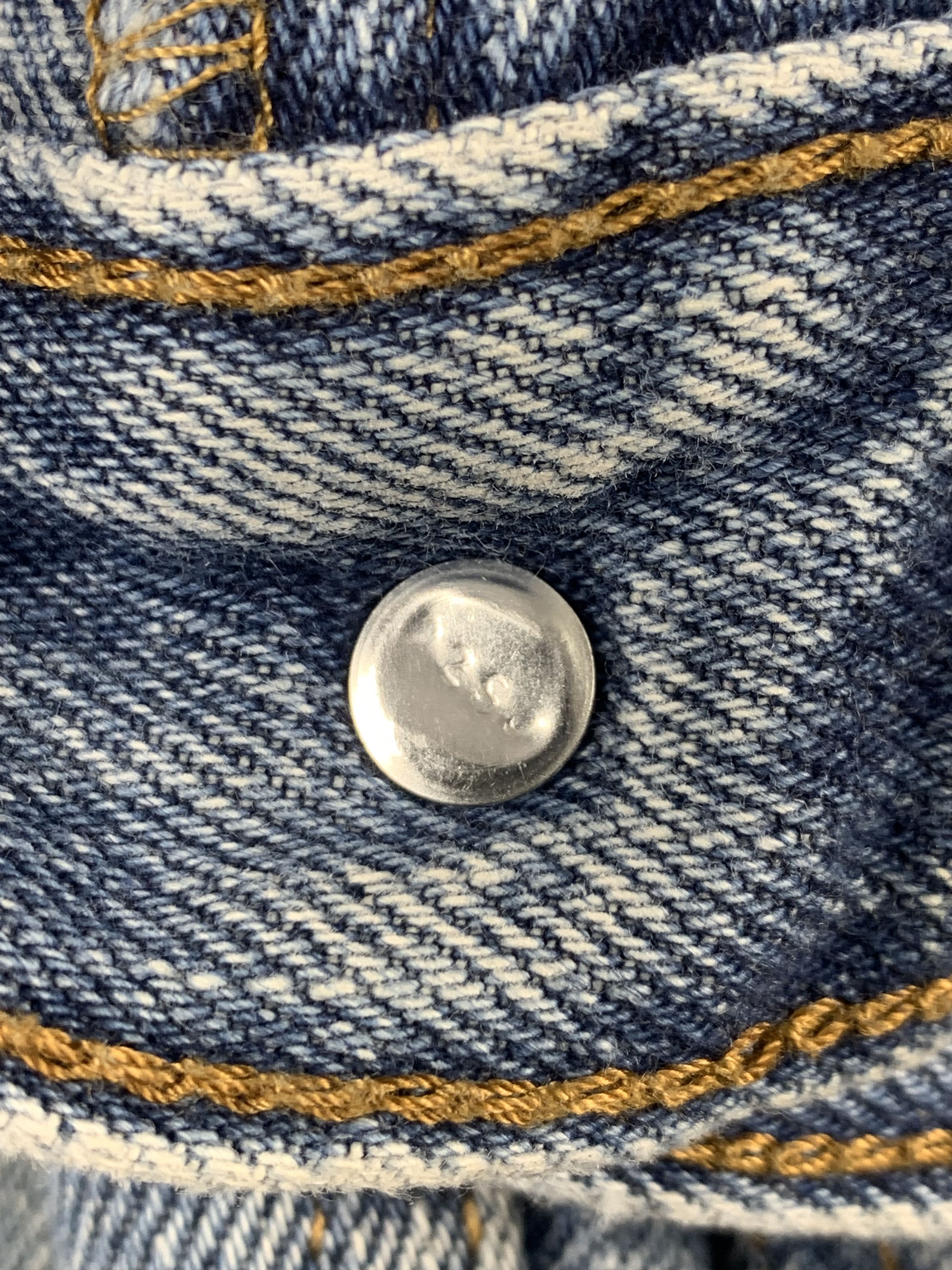 Levi's Vintage Levis 560 Faded Blue Jeans DP2016 Size US 39 - 10 Thumbnail