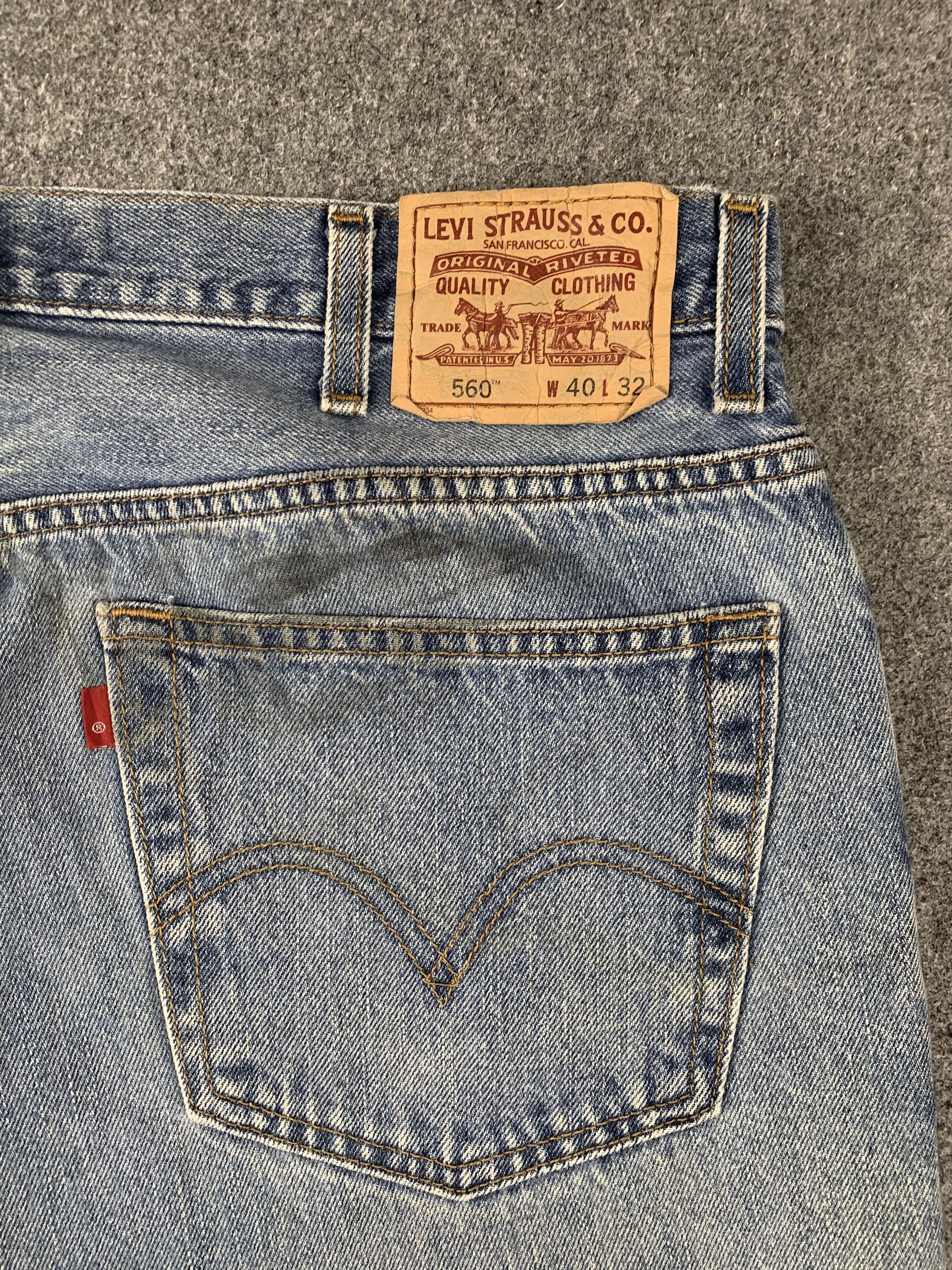 Levi's Vintage Levis 560 Faded Blue Jeans DP2016 Size US 39 - 12 Thumbnail