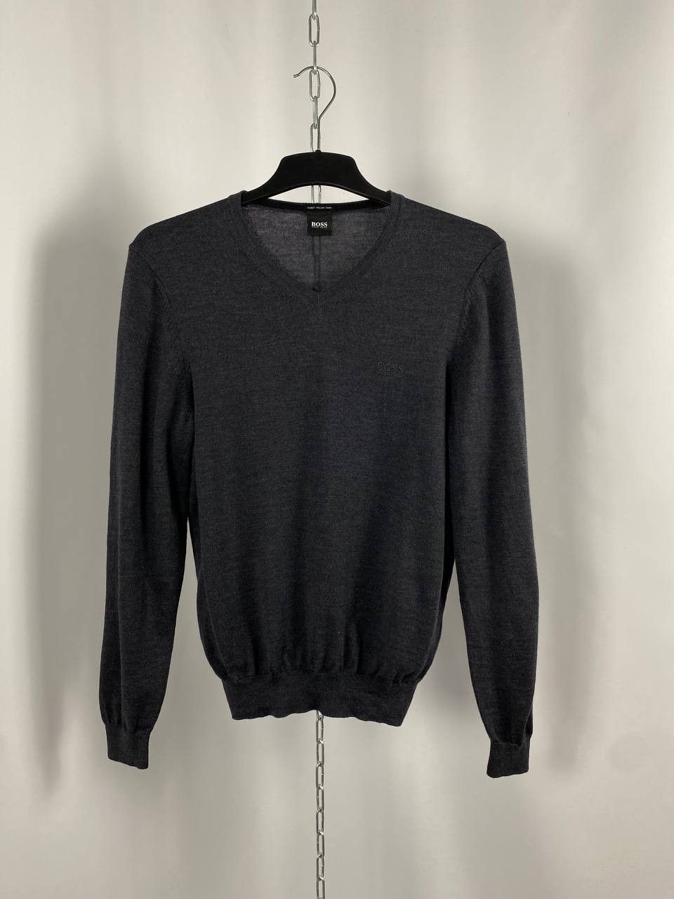 Hugo Boss Hugo Boss sweaters V-neck size S Size US S / EU 44-46 / 1 - 1 Thumbnail