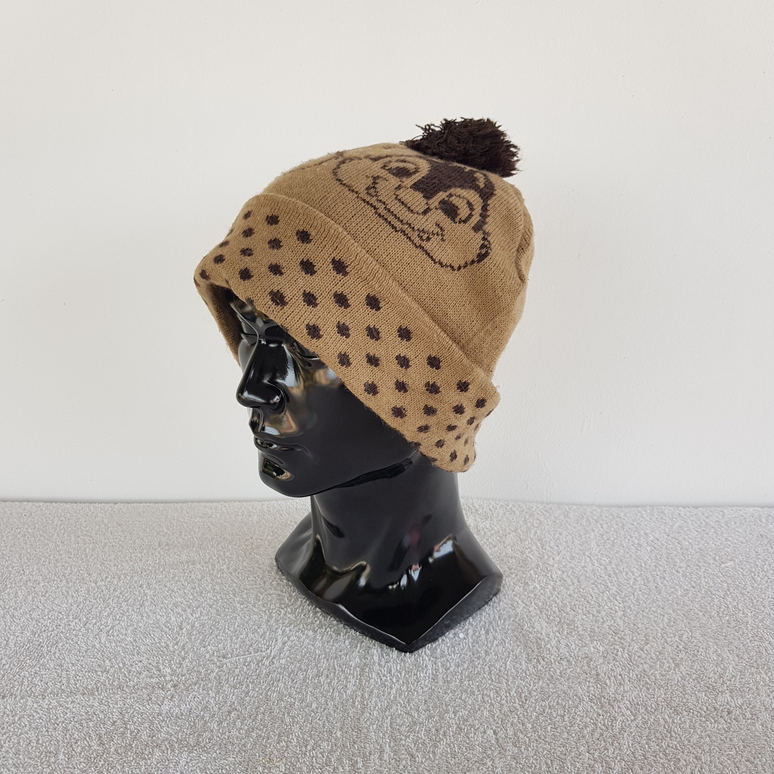 Cartoon Network × Disney × Japanese Brand Chip and Dale Beanie Cartoon SnowCap Disney Hats Size ONE SIZE - 1 Thumbnail