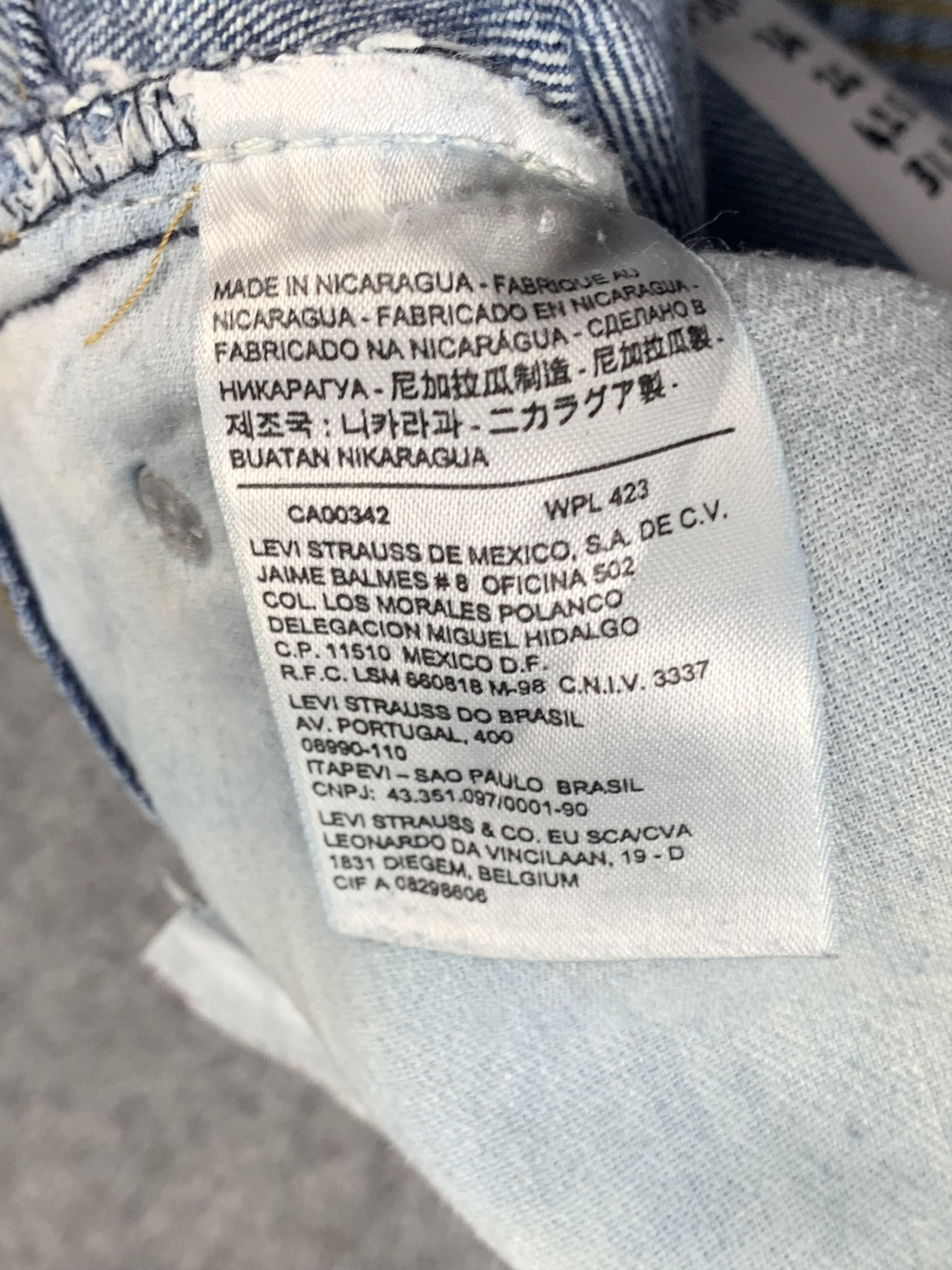 Levi's Vintage Levis 505 Faded Blue Jeans DP2017 Size US 36 / EU 52 - 15 Thumbnail
