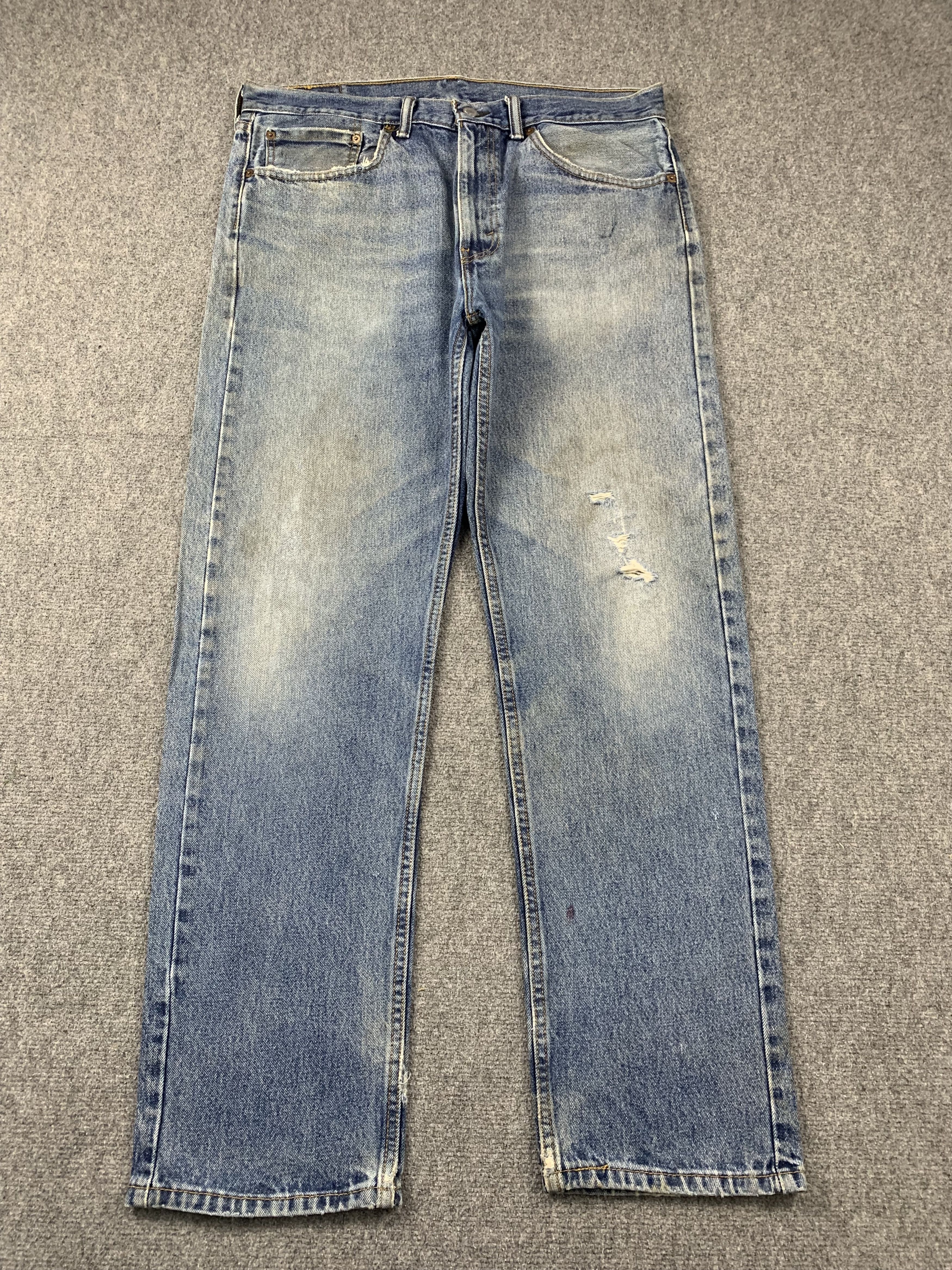 Levi's Vintage Levis 505 Faded Blue Jeans DP2017 Size US 36 / EU 52 - 1 Thumbnail
