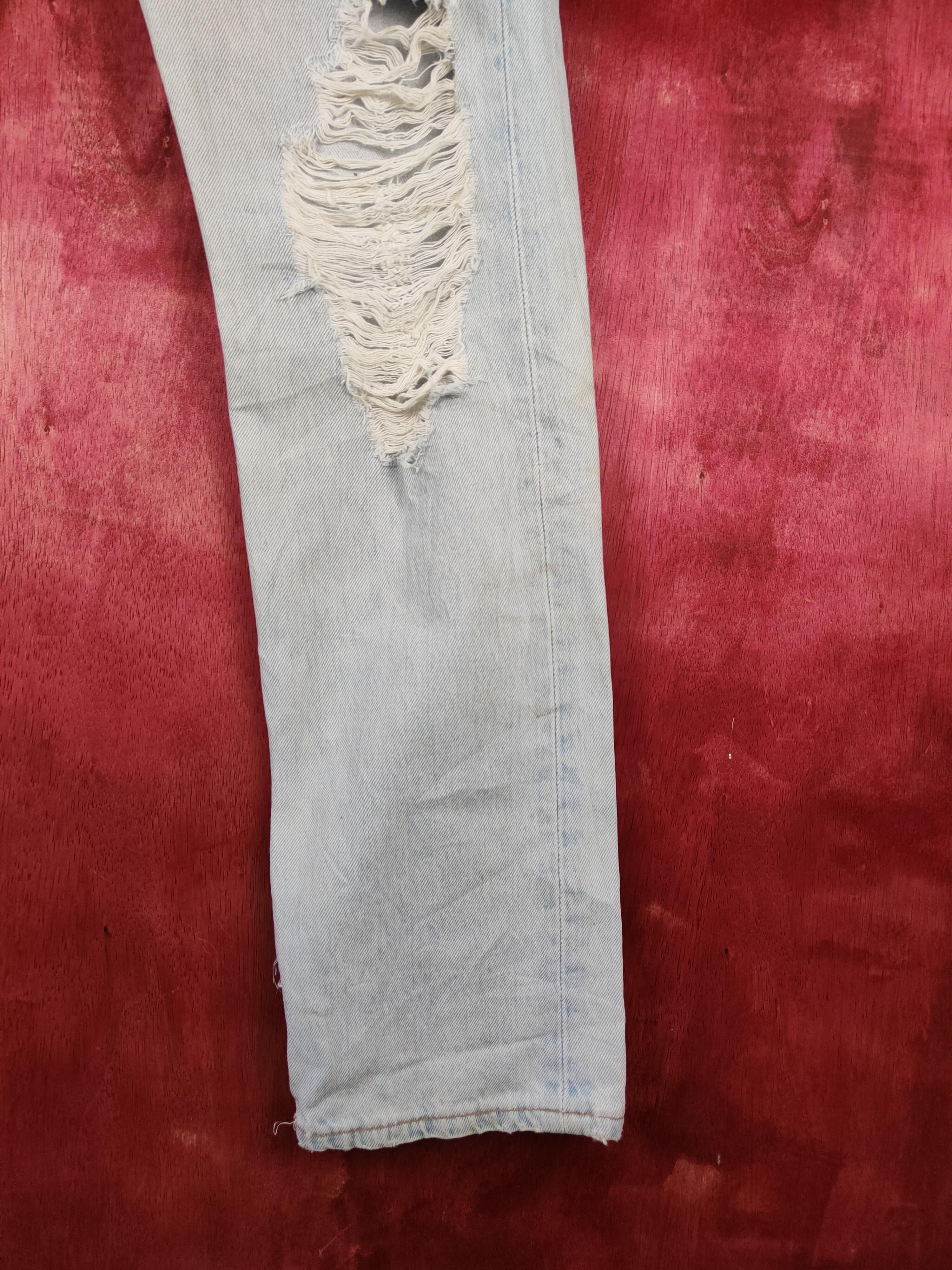 Levi's × Vintage 501 Levi's Faded Ripped Distressed Jeans Denim Pants #S533 Size 28" / US 6 / IT 42 - 6 Thumbnail